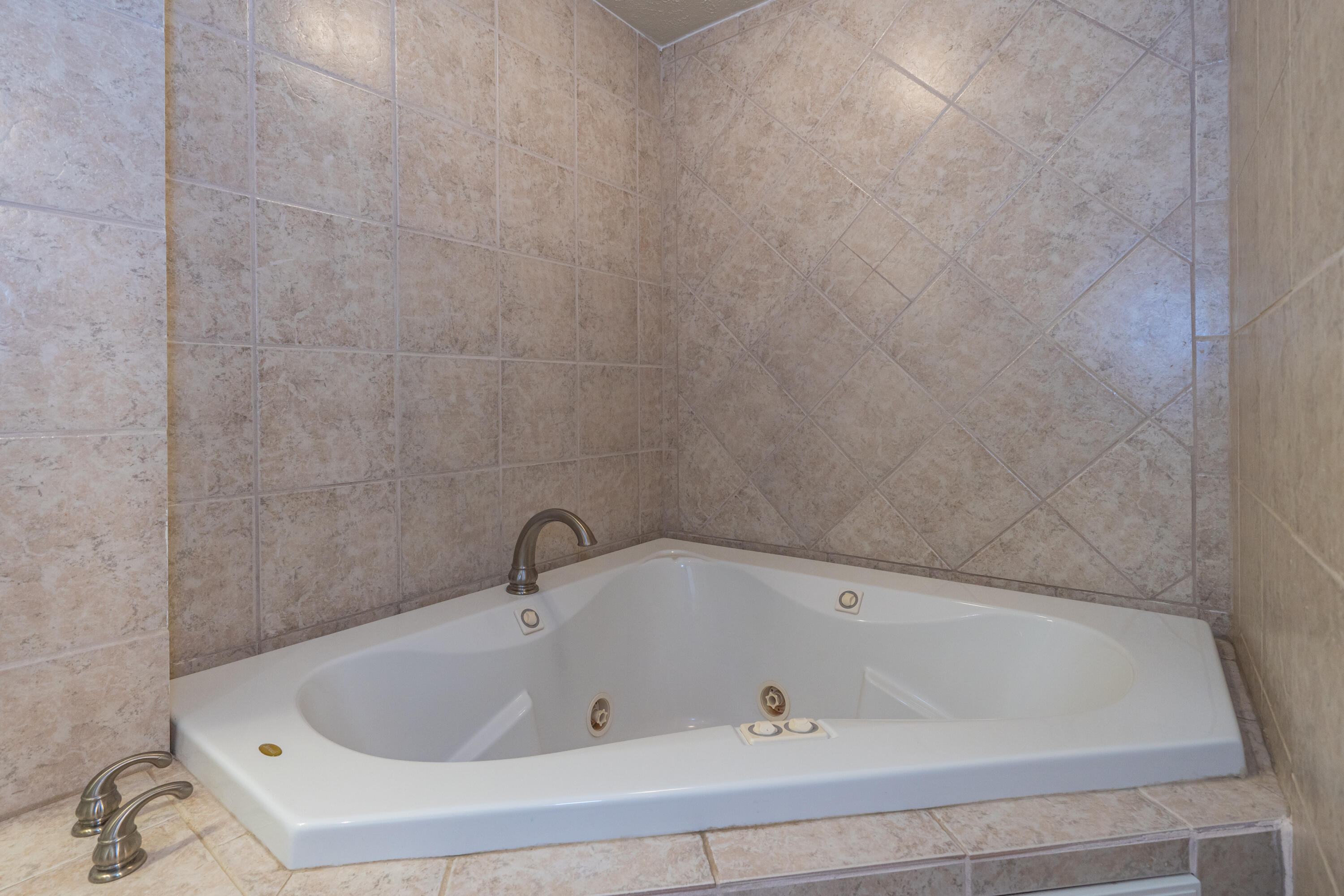 411 Birdsong Drive, Vandalia, Ohio 45377