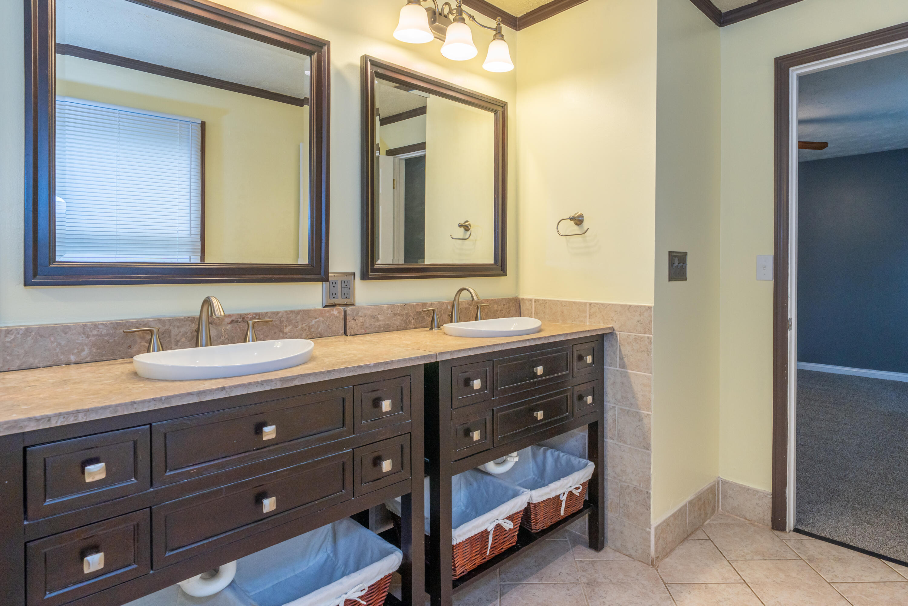 411 Birdsong Drive, Vandalia, Ohio 45377