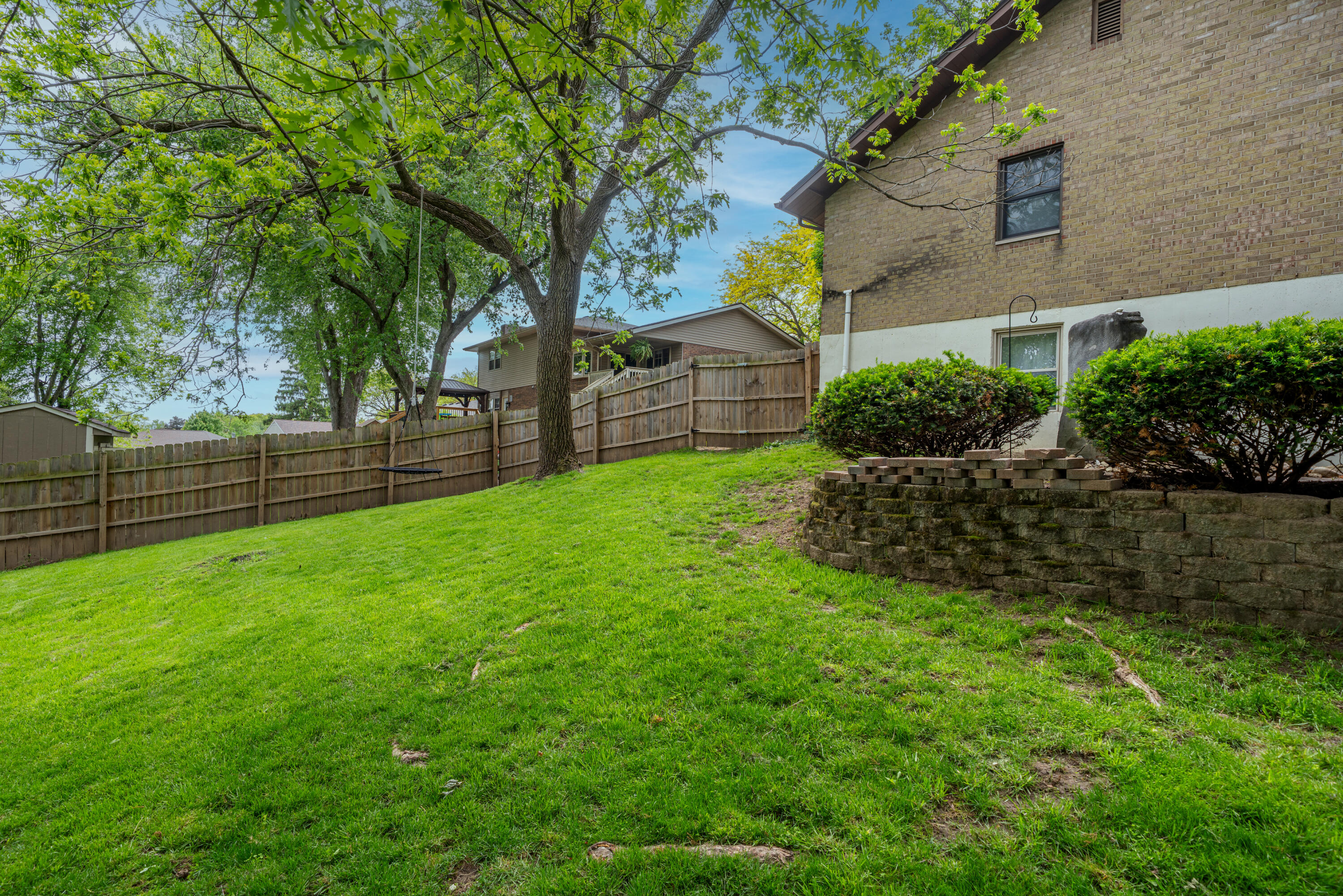 411 Birdsong Drive, Vandalia, Ohio 45377