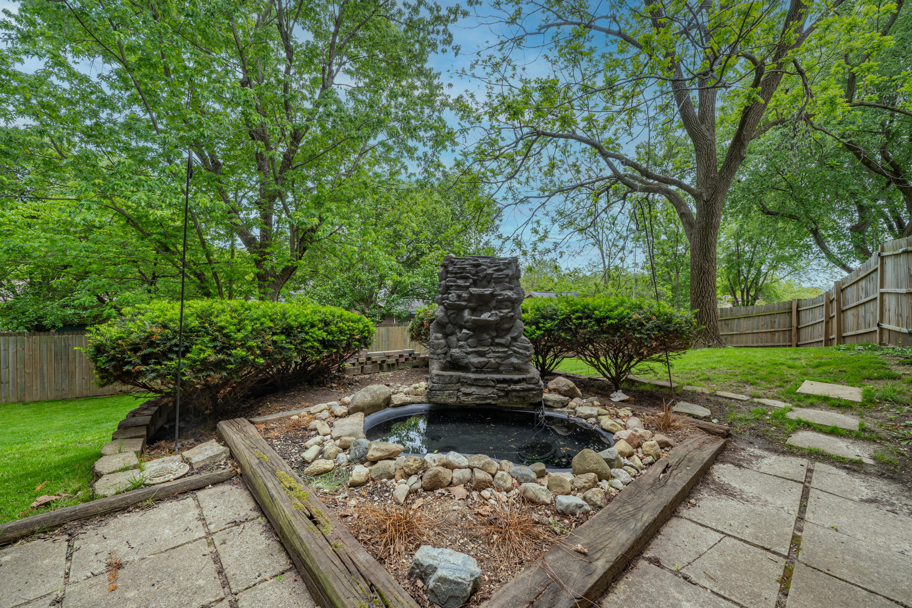 411 Birdsong Drive, Vandalia, Ohio 45377