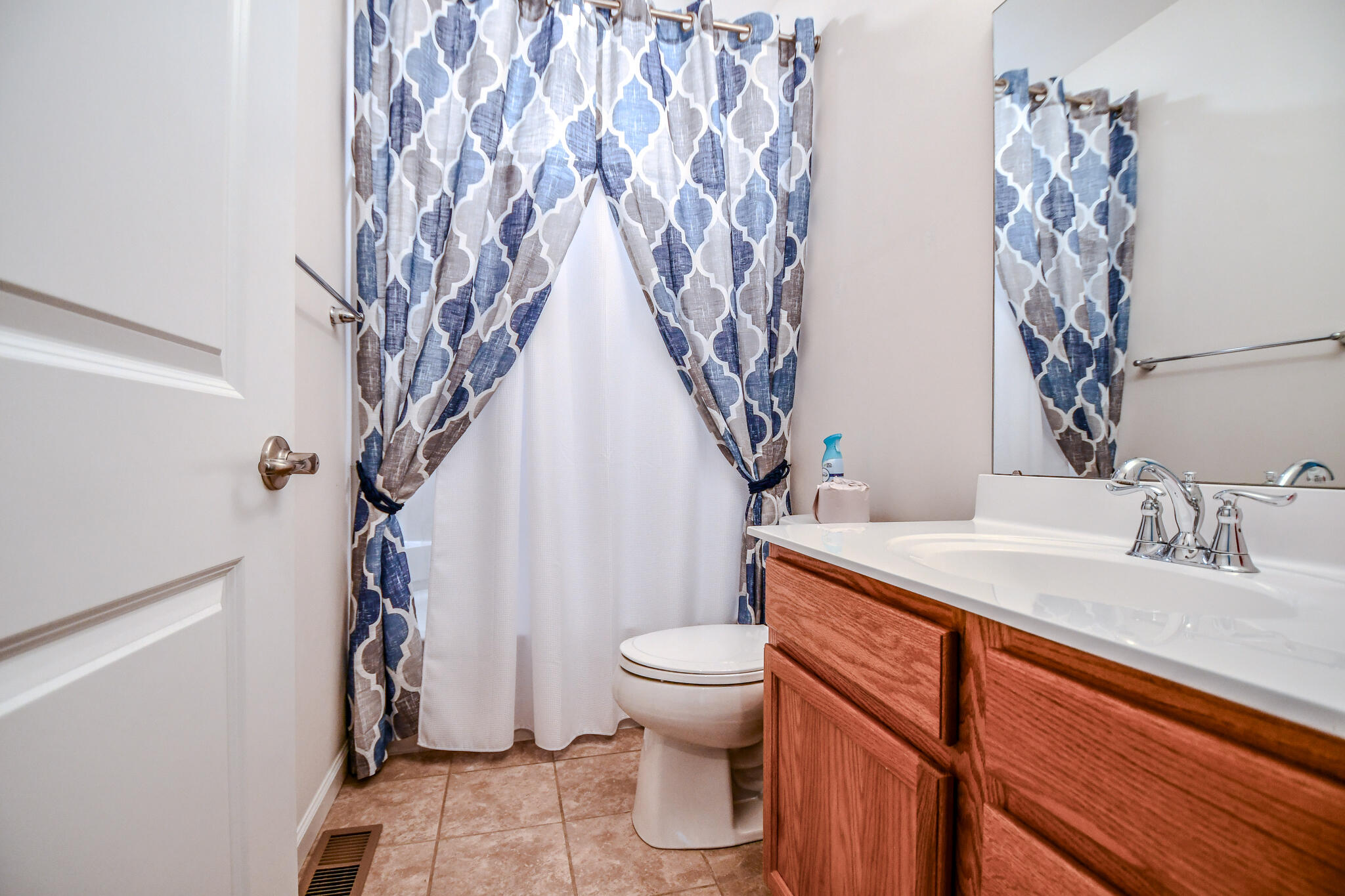 1136 Red Maple Drive, Troy, Ohio 45373