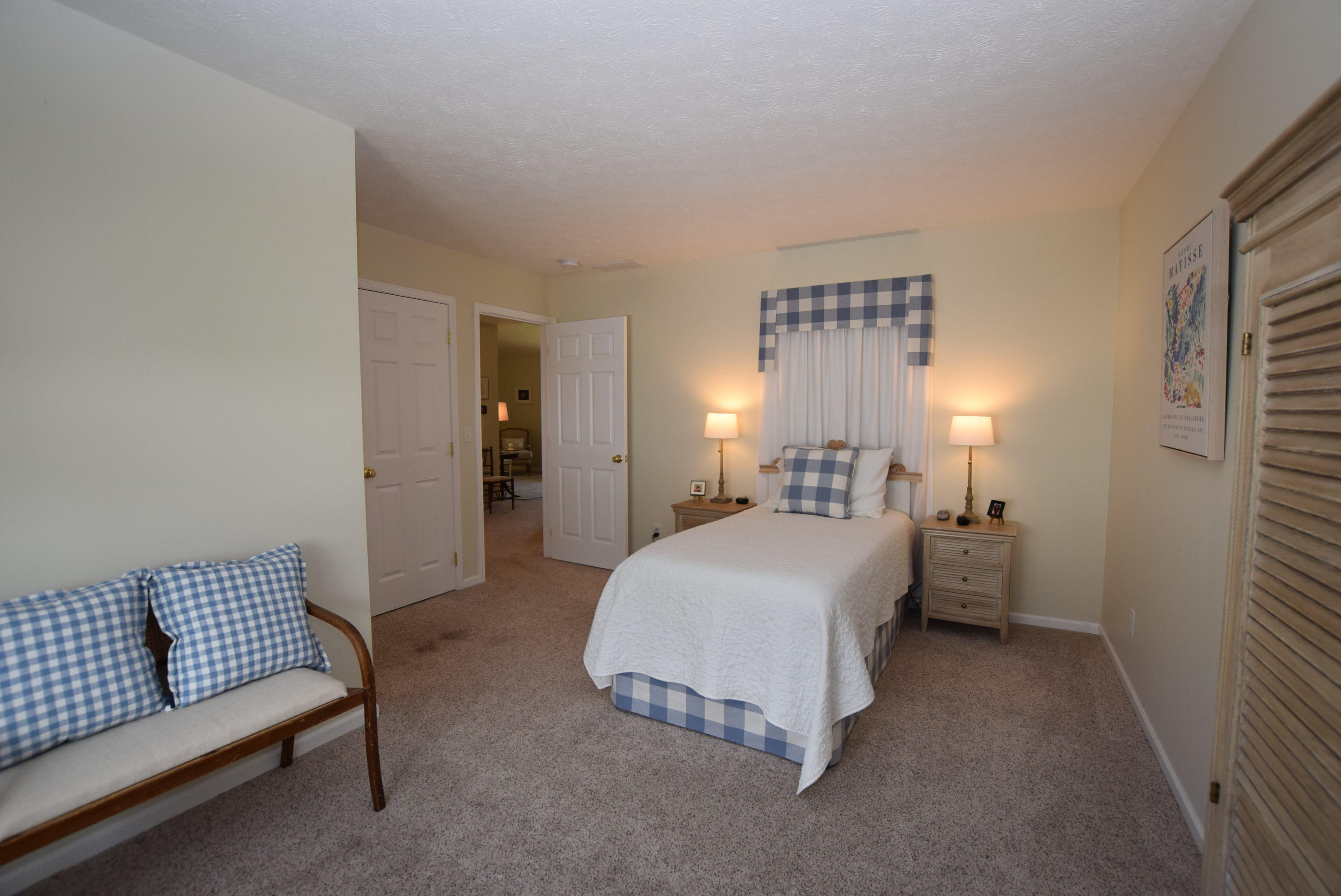 943 Lawn Avenue, Urbana, Ohio 43078