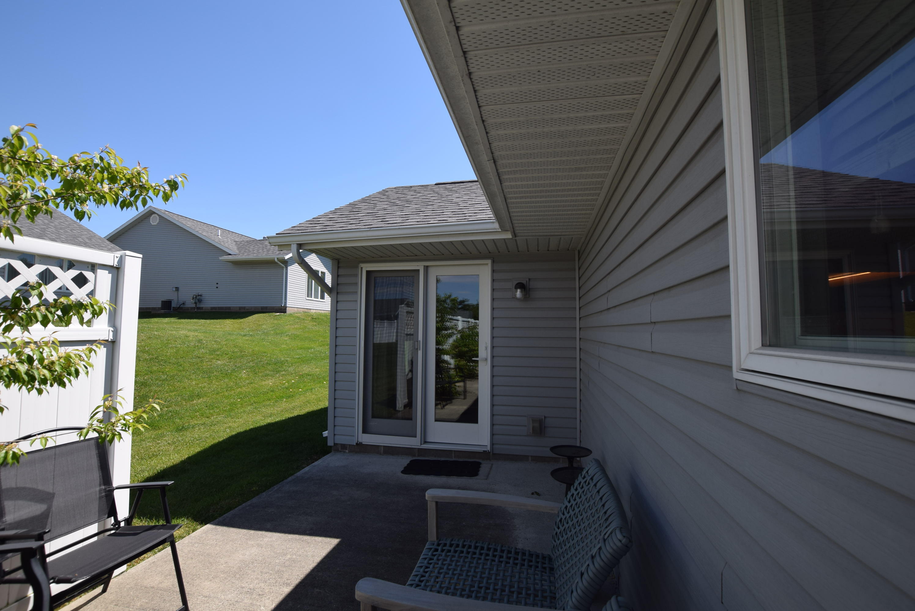 943 Lawn Avenue, Urbana, Ohio 43078
