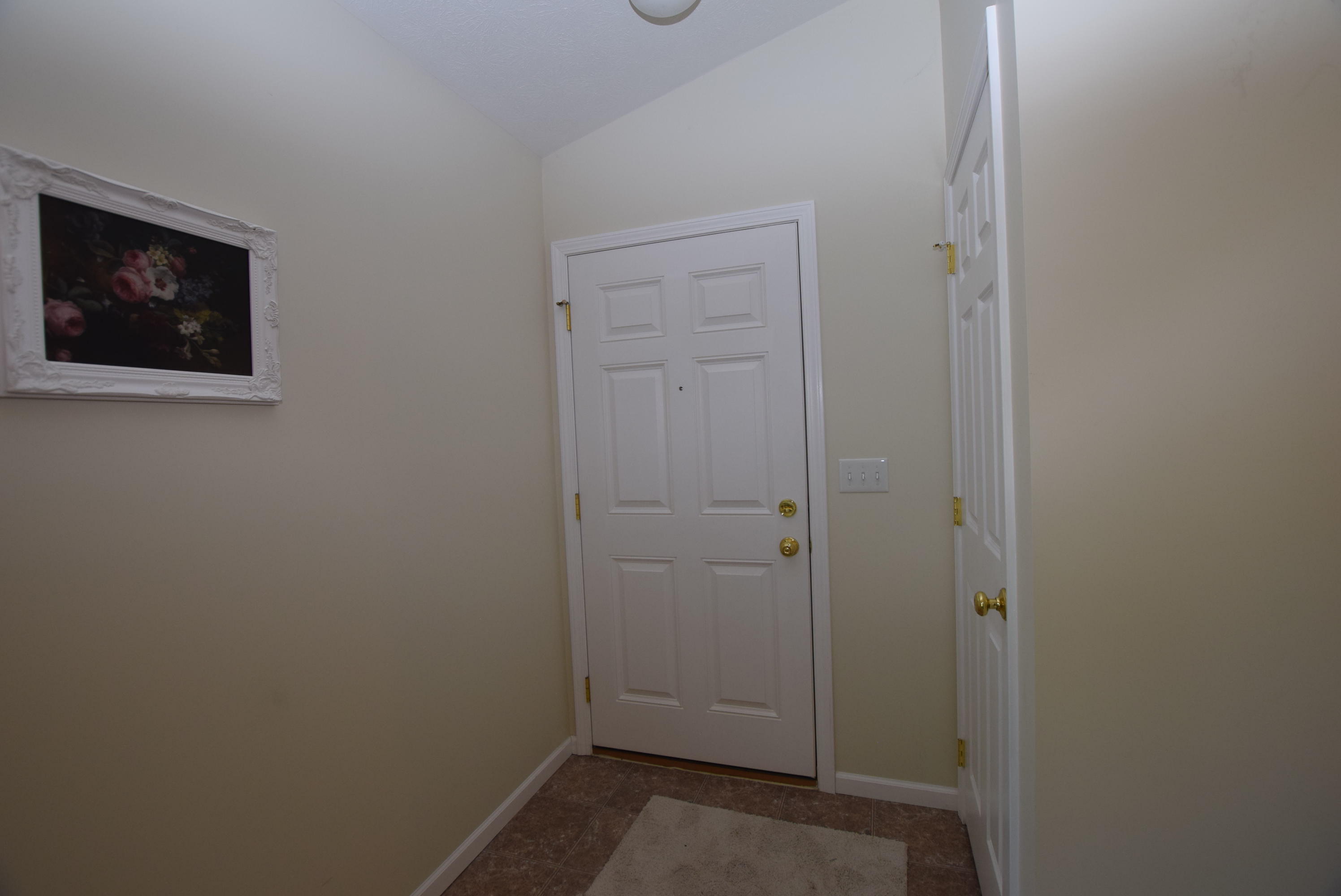 943 Lawn Avenue, Urbana, Ohio 43078