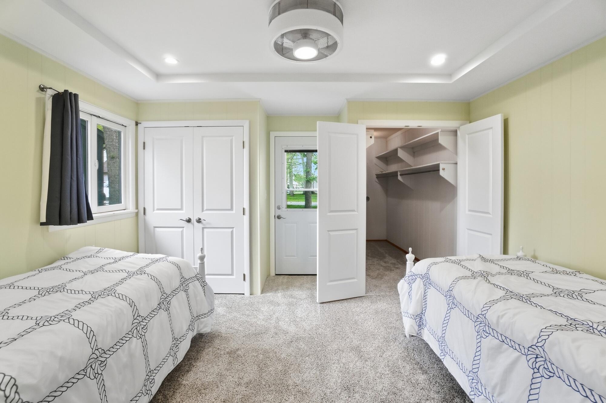 10857 Seminole Shore Drive, Huntsville, Ohio 43324