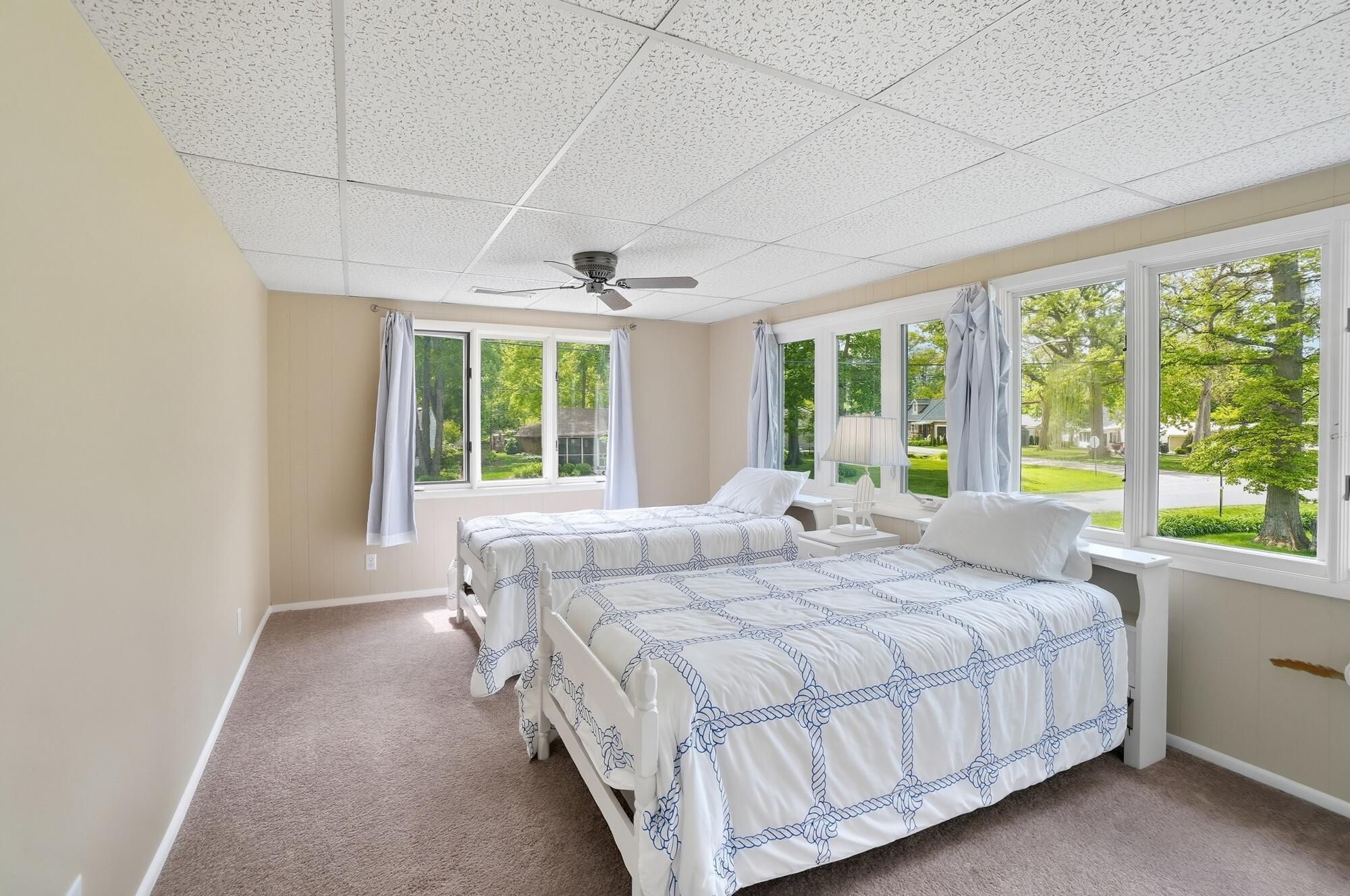 10857 Seminole Shore Drive, Huntsville, Ohio 43324