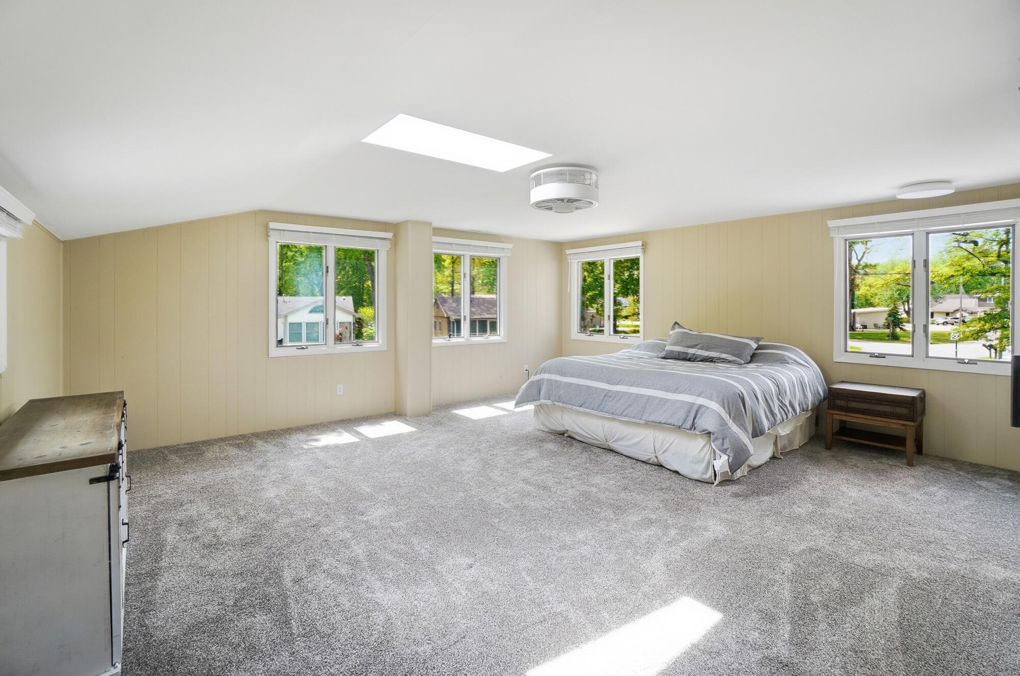 10857 Seminole Shore Drive, Huntsville, Ohio 43324