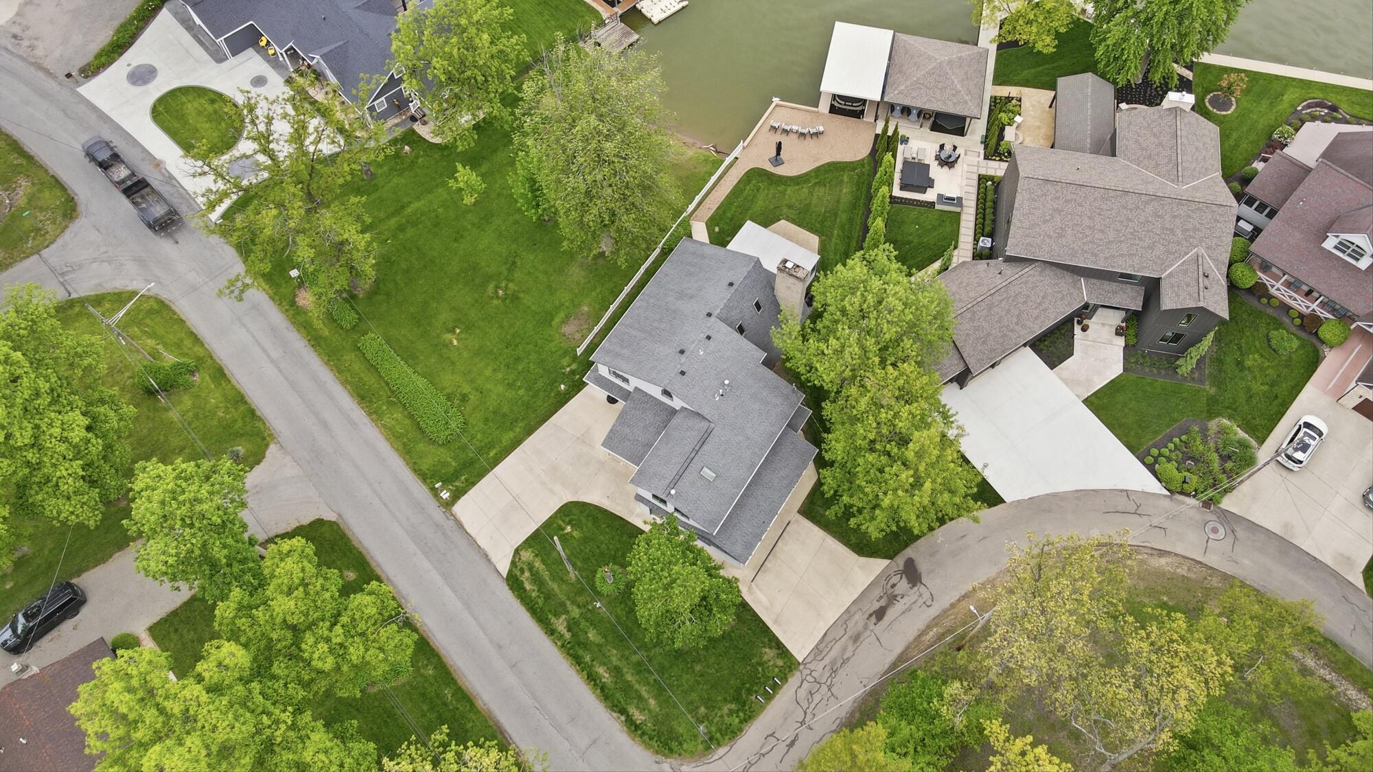 10857 Seminole Shore Drive, Huntsville, Ohio 43324