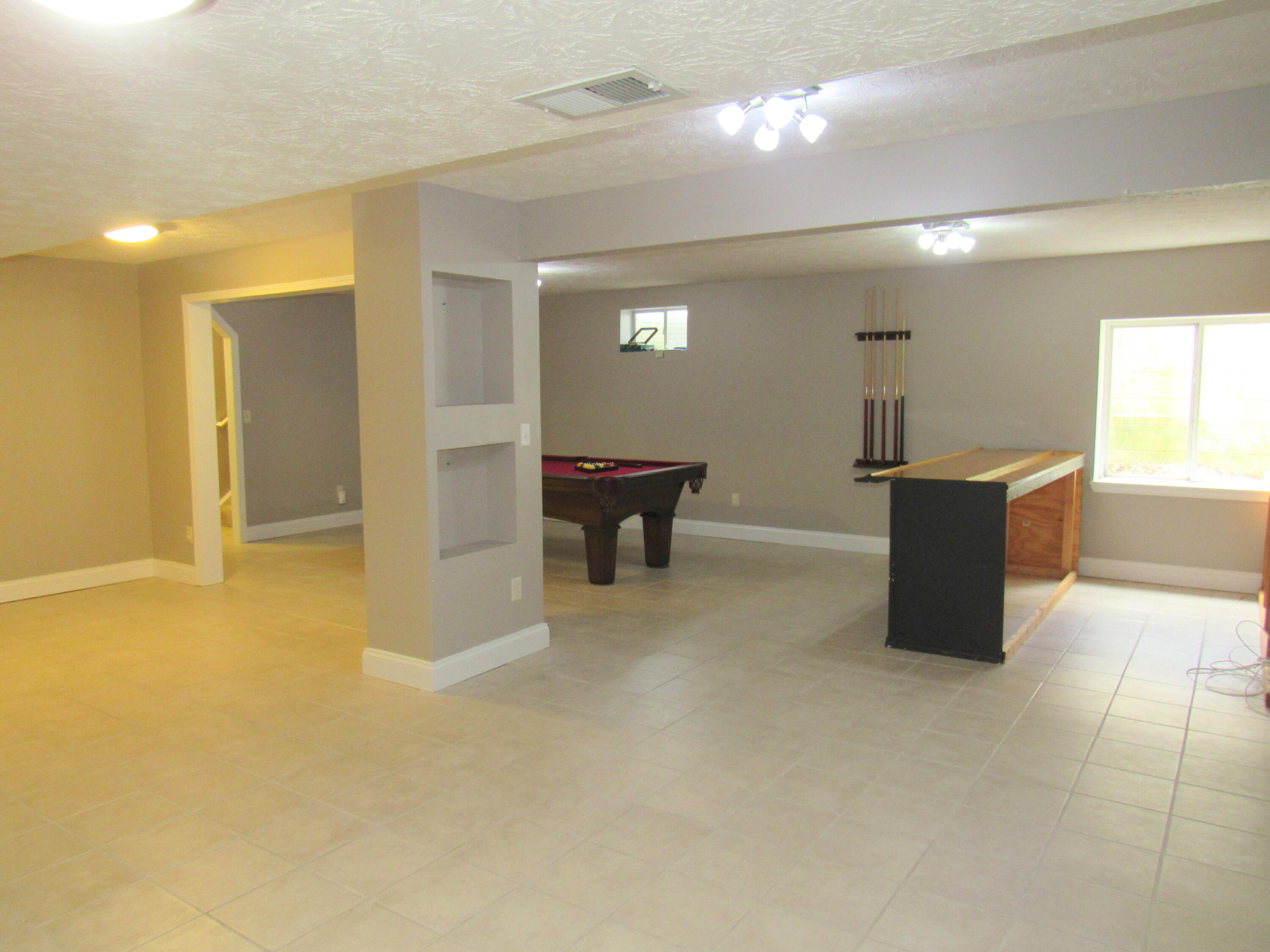 1181 Winchester Drive, Troy, Ohio 45373