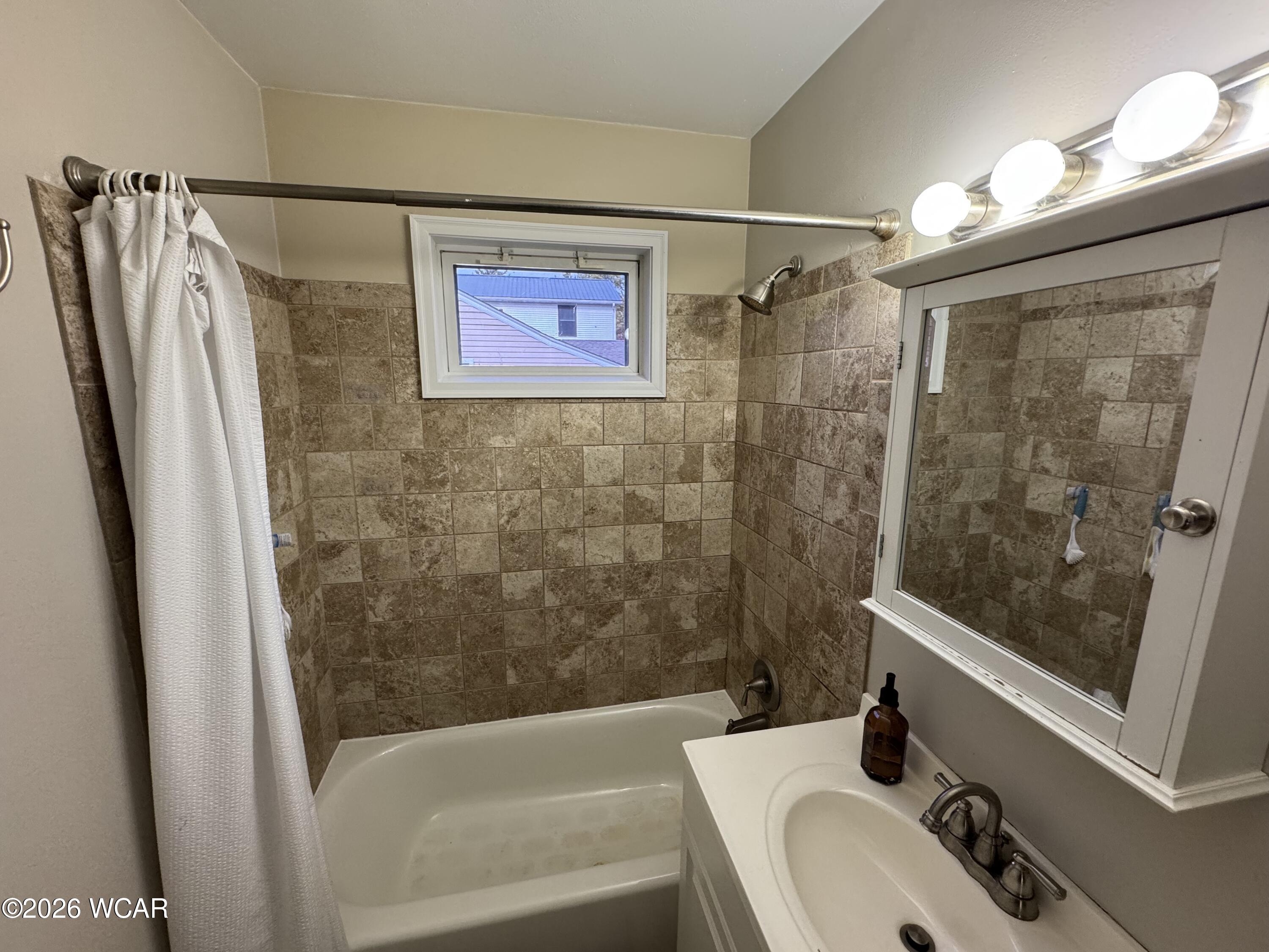 123 Carr Avenue, Bowling Green, Ohio