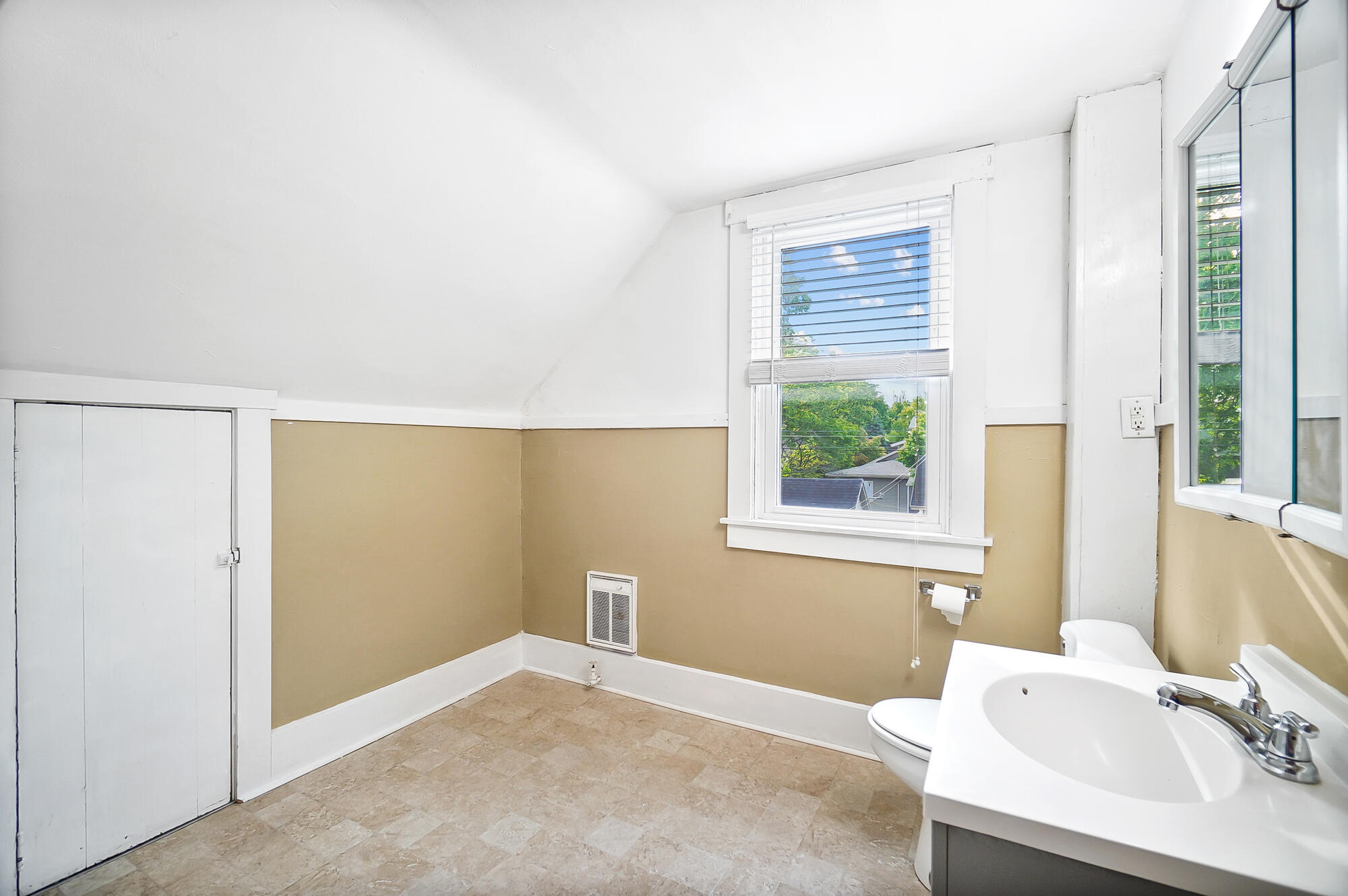 321-323 Short Street, Troy, Ohio 45373