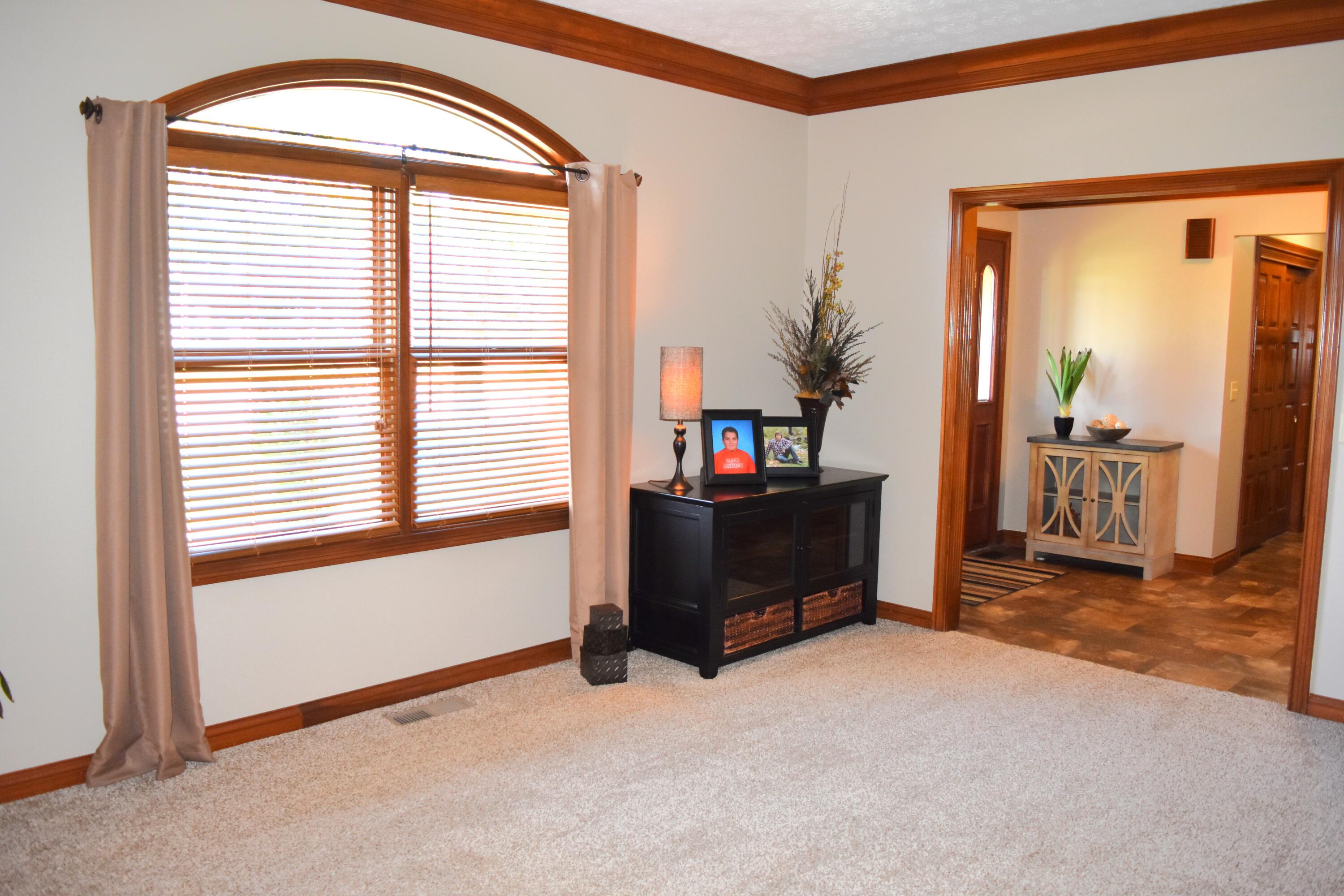 9 Eagles Way, Piqua, Ohio 45356
