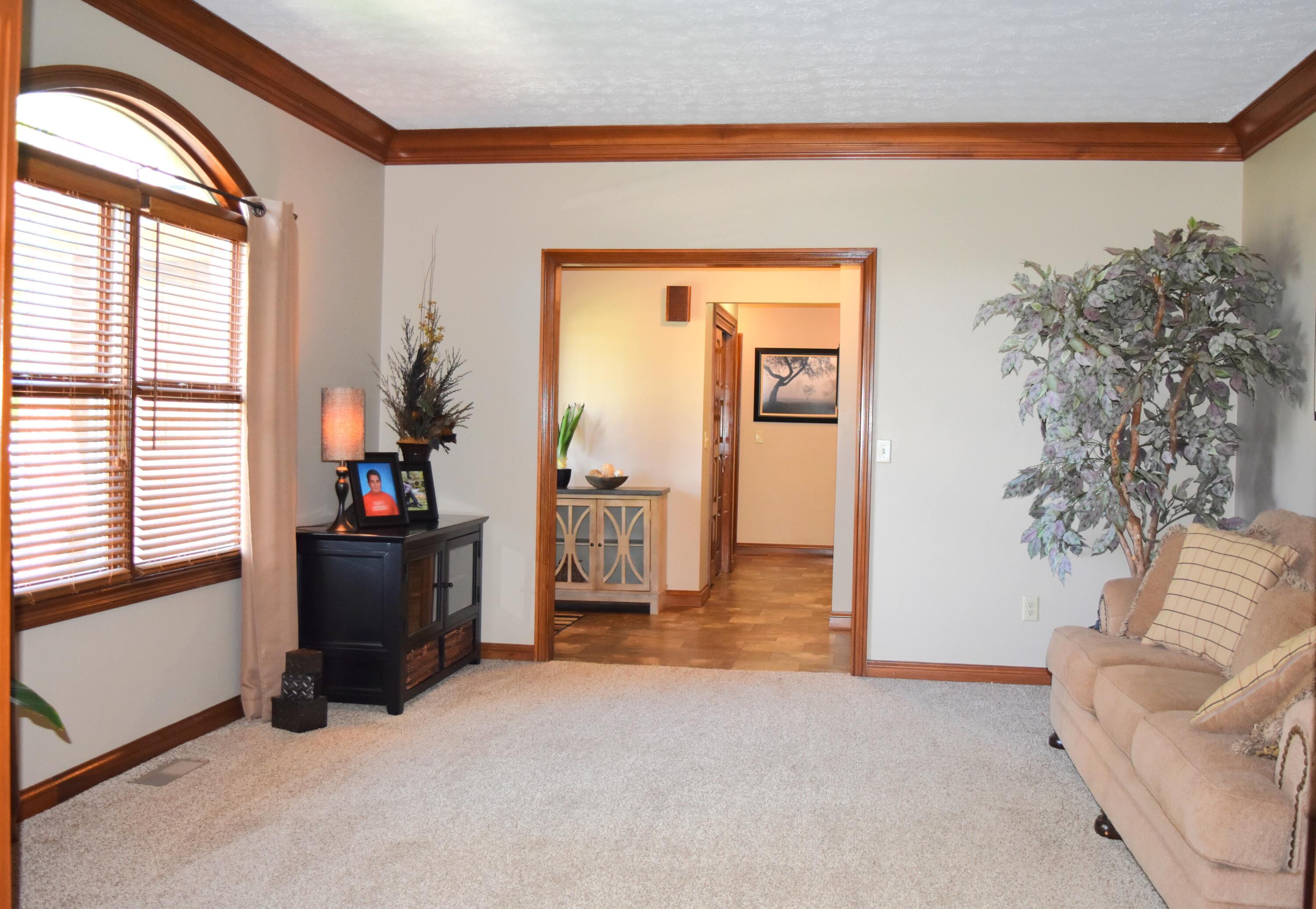9 Eagles Way, Piqua, Ohio 45356