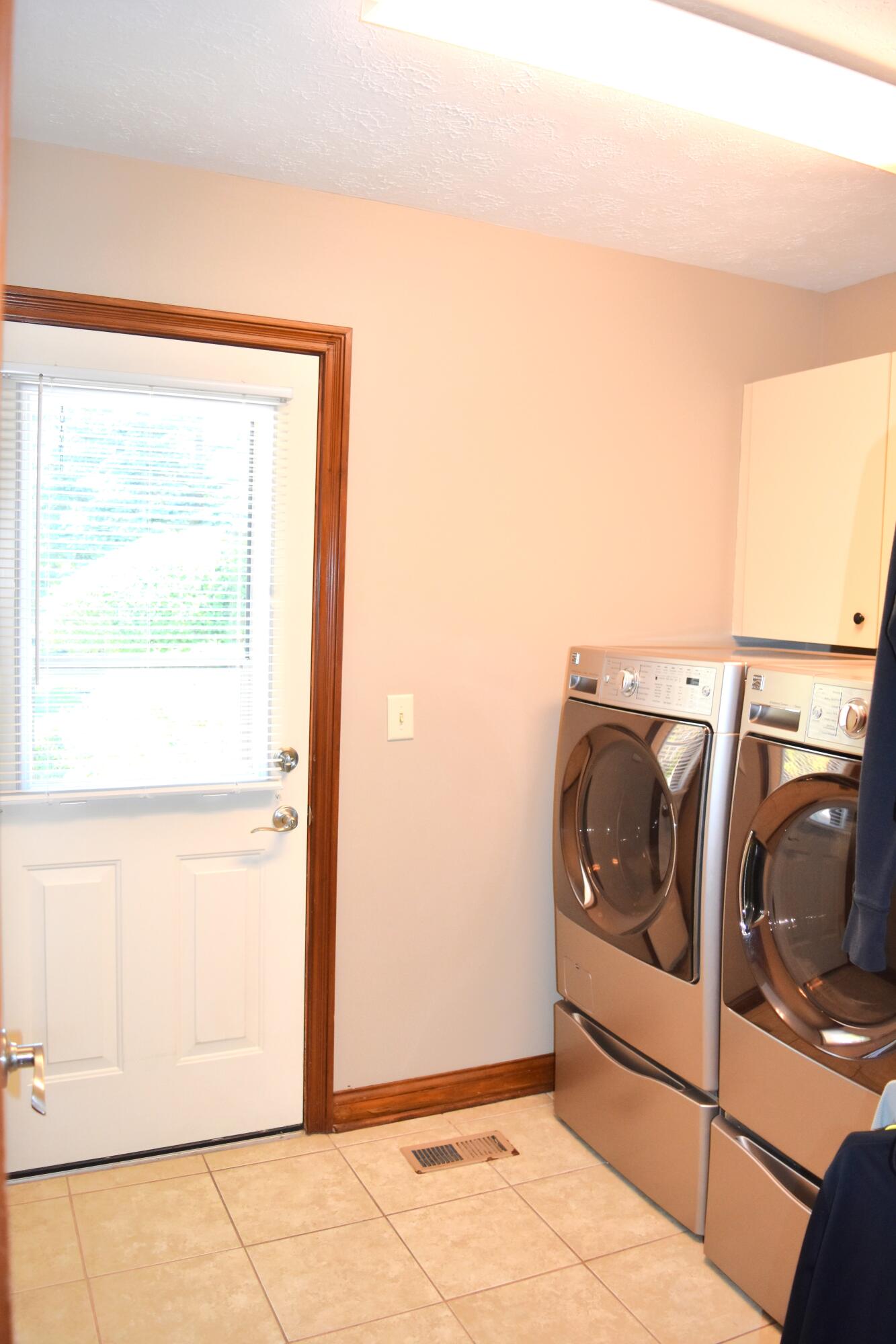 9 Eagles Way, Piqua, Ohio 45356