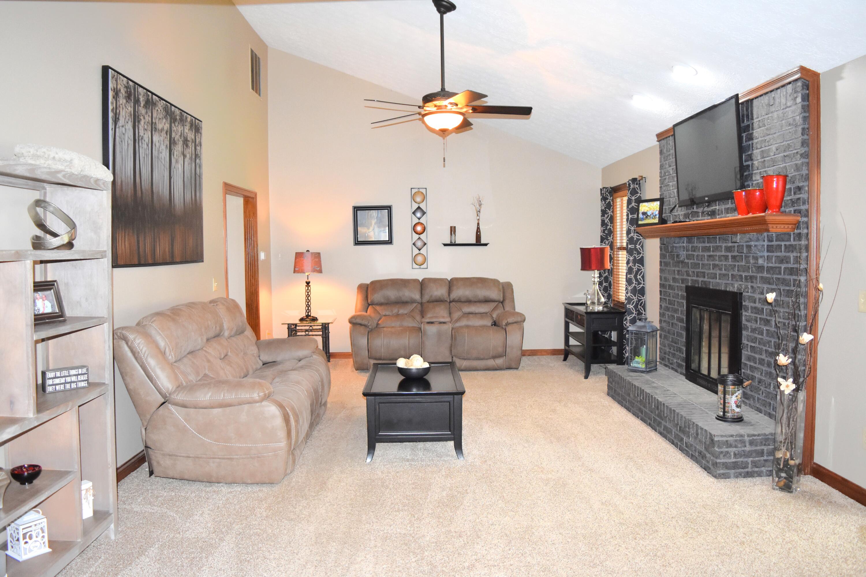 9 Eagles Way, Piqua, Ohio 45356
