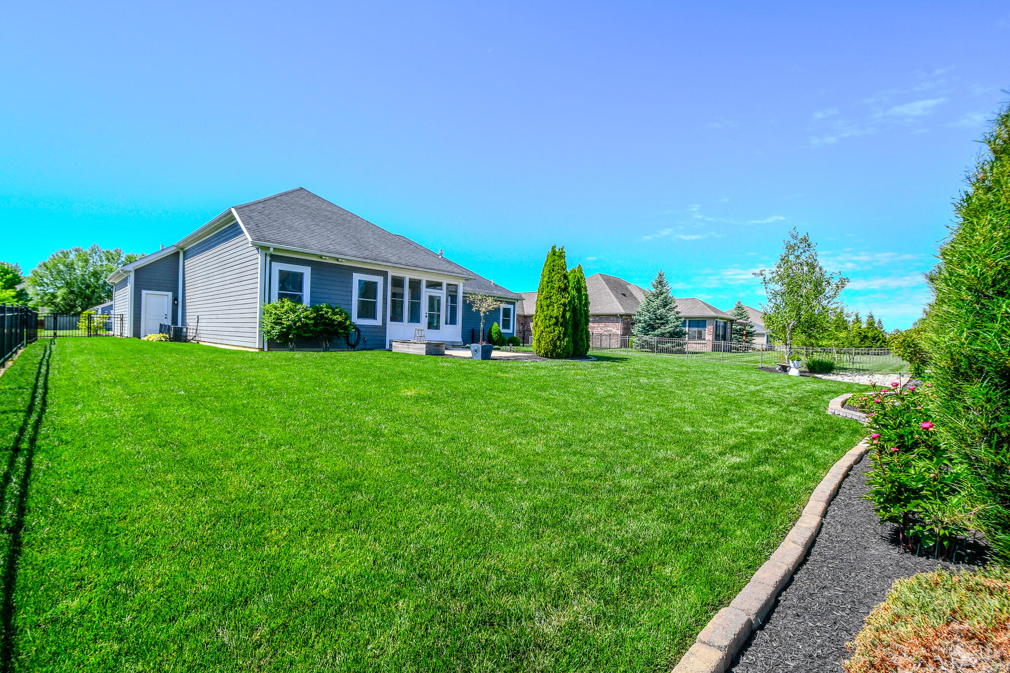 2313 Larkspur Drive, Troy, Ohio 45373