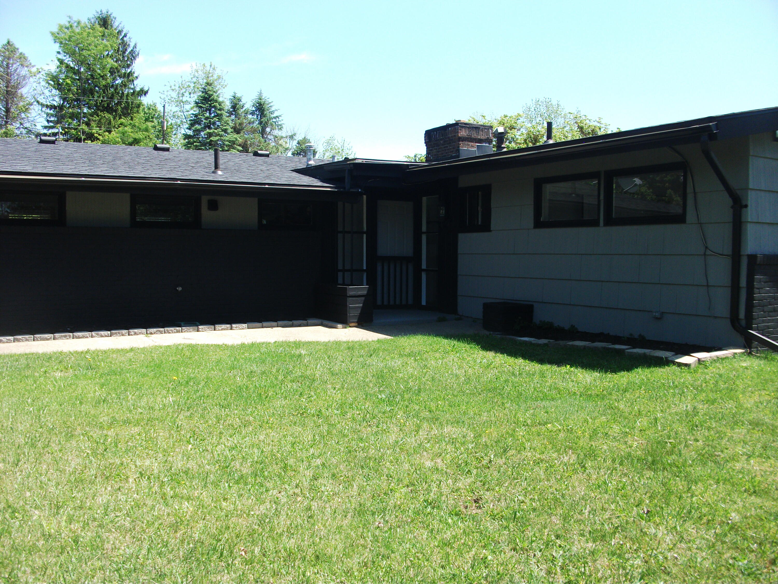 2020 Winding Trail, Springfield, Ohio 45503