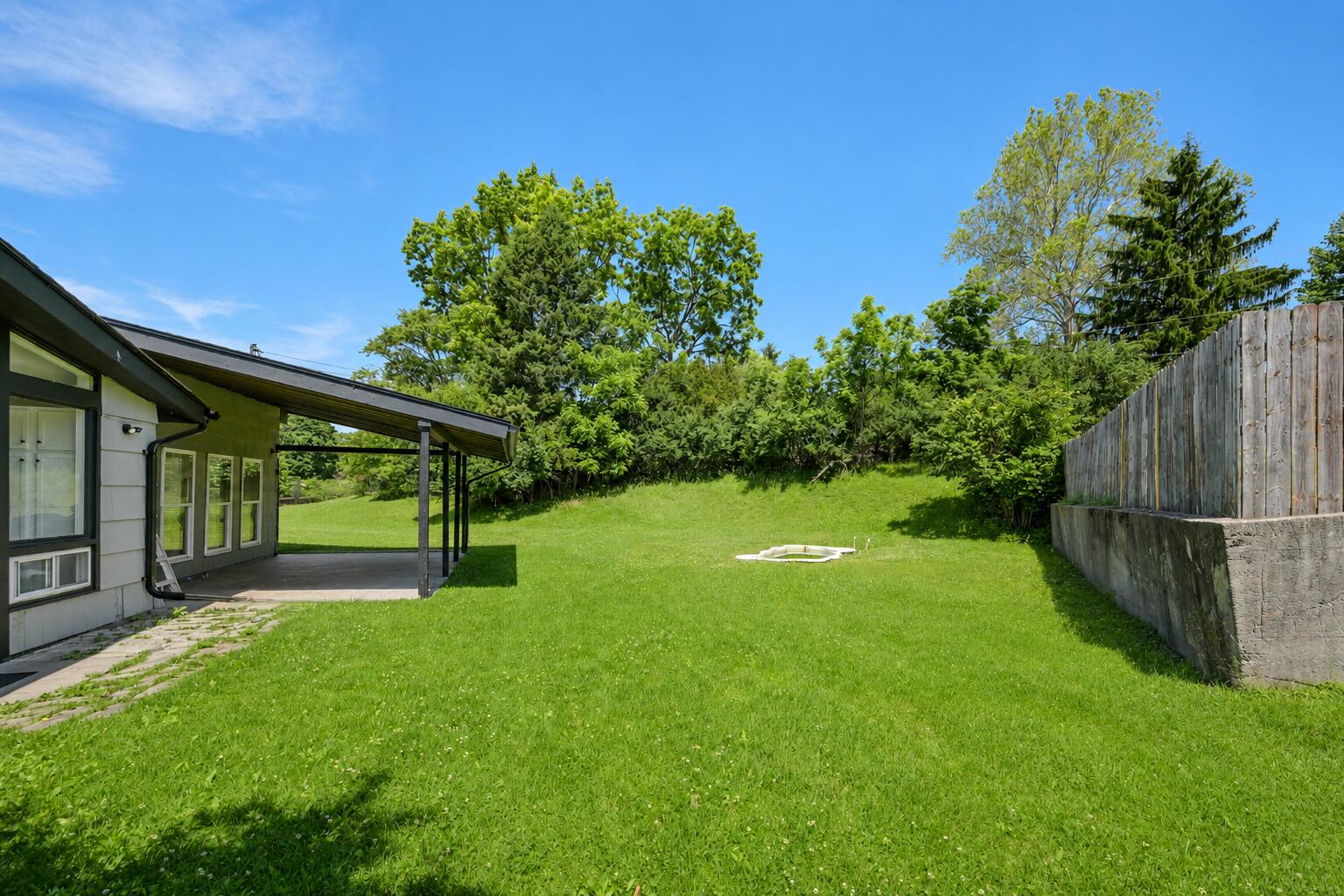 2020 Winding Trail, Springfield, Ohio 45503