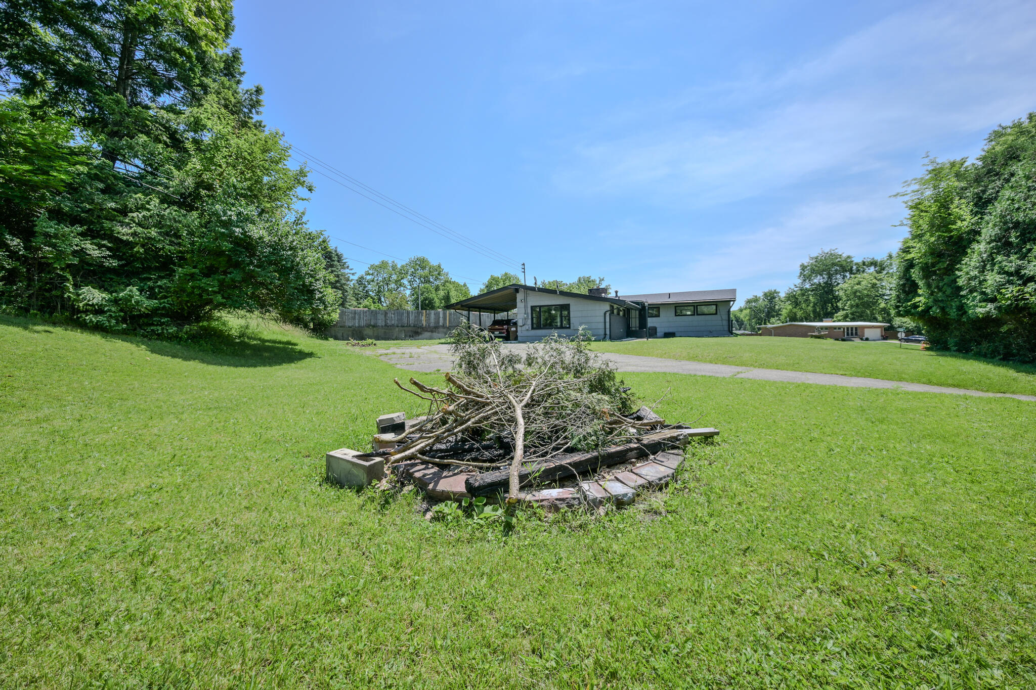2020 Winding Trail, Springfield, Ohio 45503