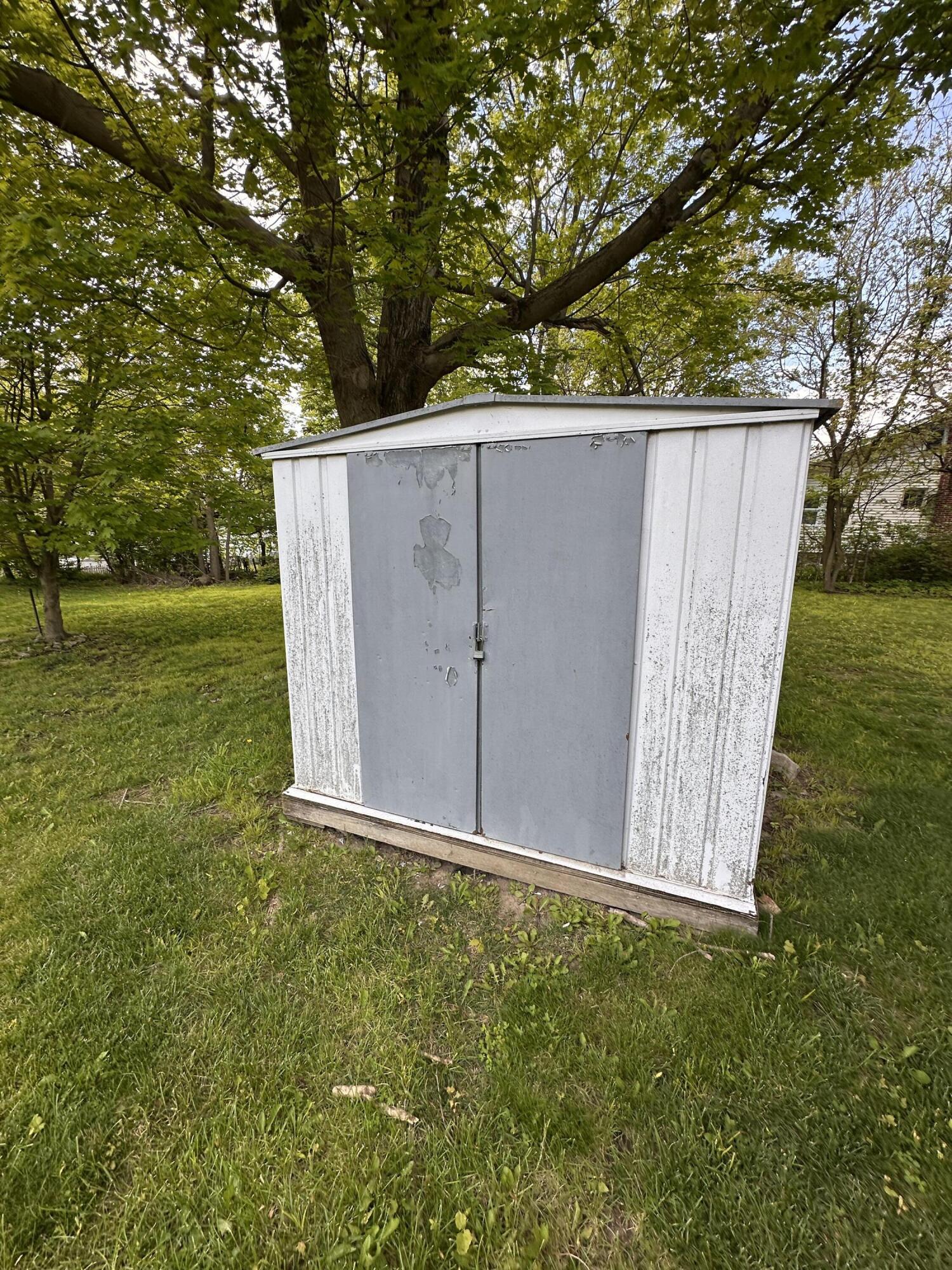 221 Hayes Street, Bellefontaine, Ohio 43311