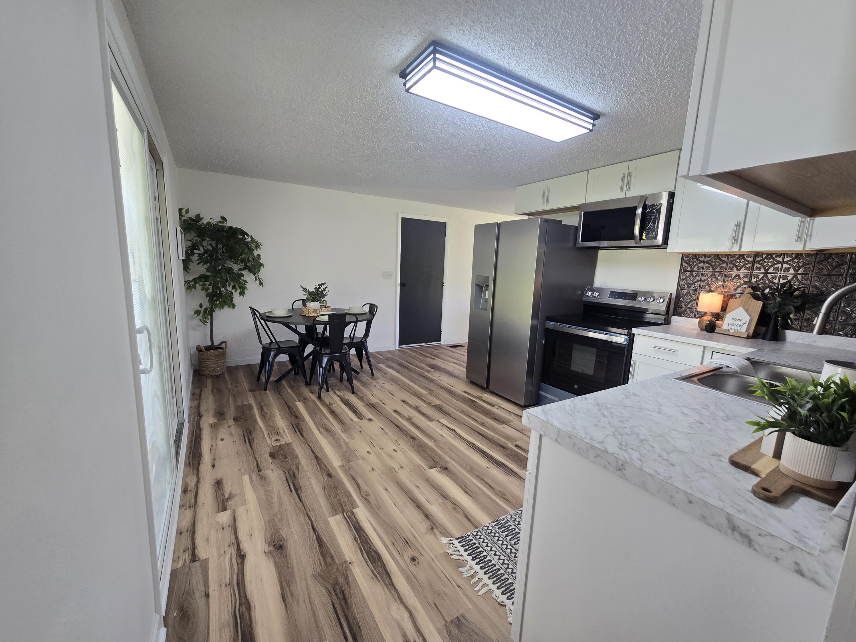 1404 Attleboro Avenue, Springfield, Ohio 45503