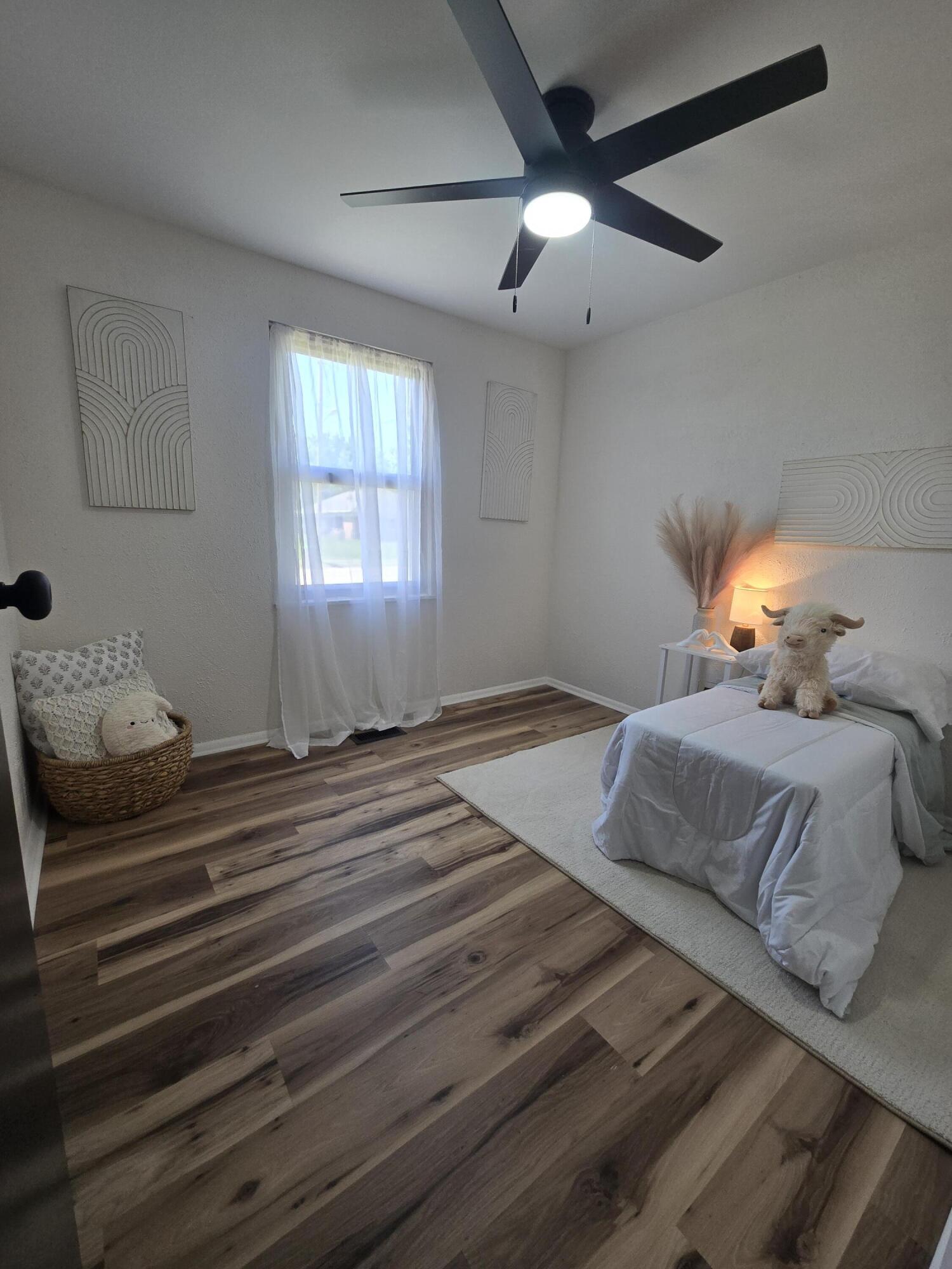 1404 Attleboro Avenue, Springfield, Ohio 45503