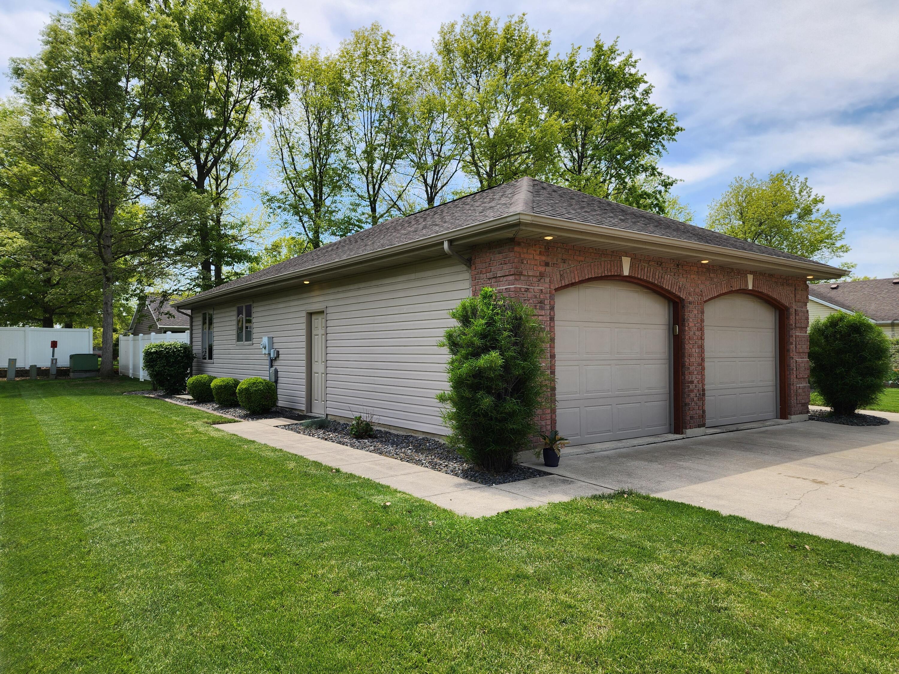 1918 Meadowview Drive, Celina, Ohio 45822