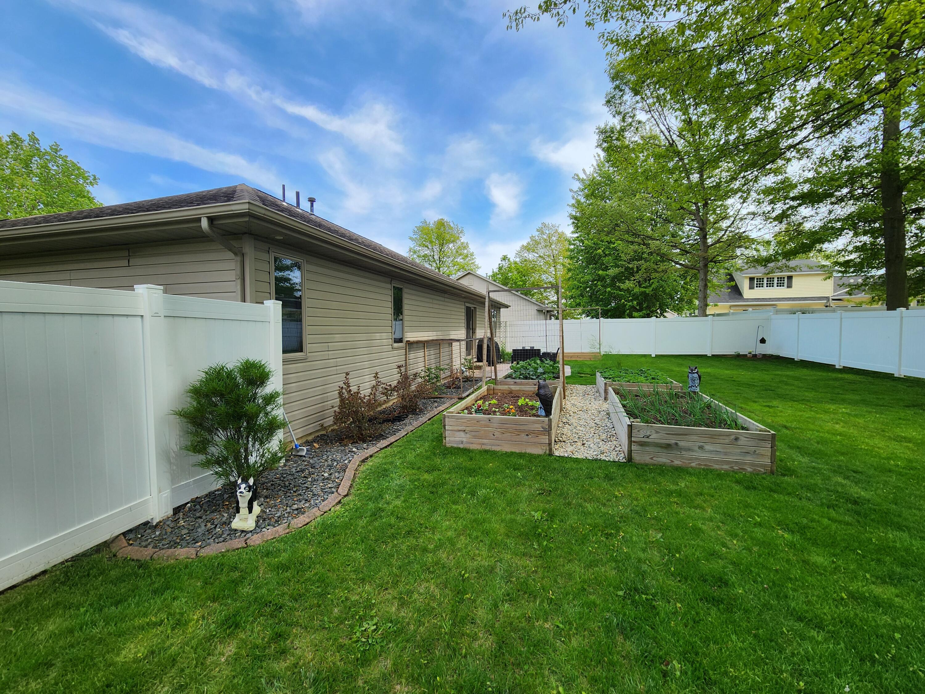 1918 Meadowview Drive, Celina, Ohio 45822