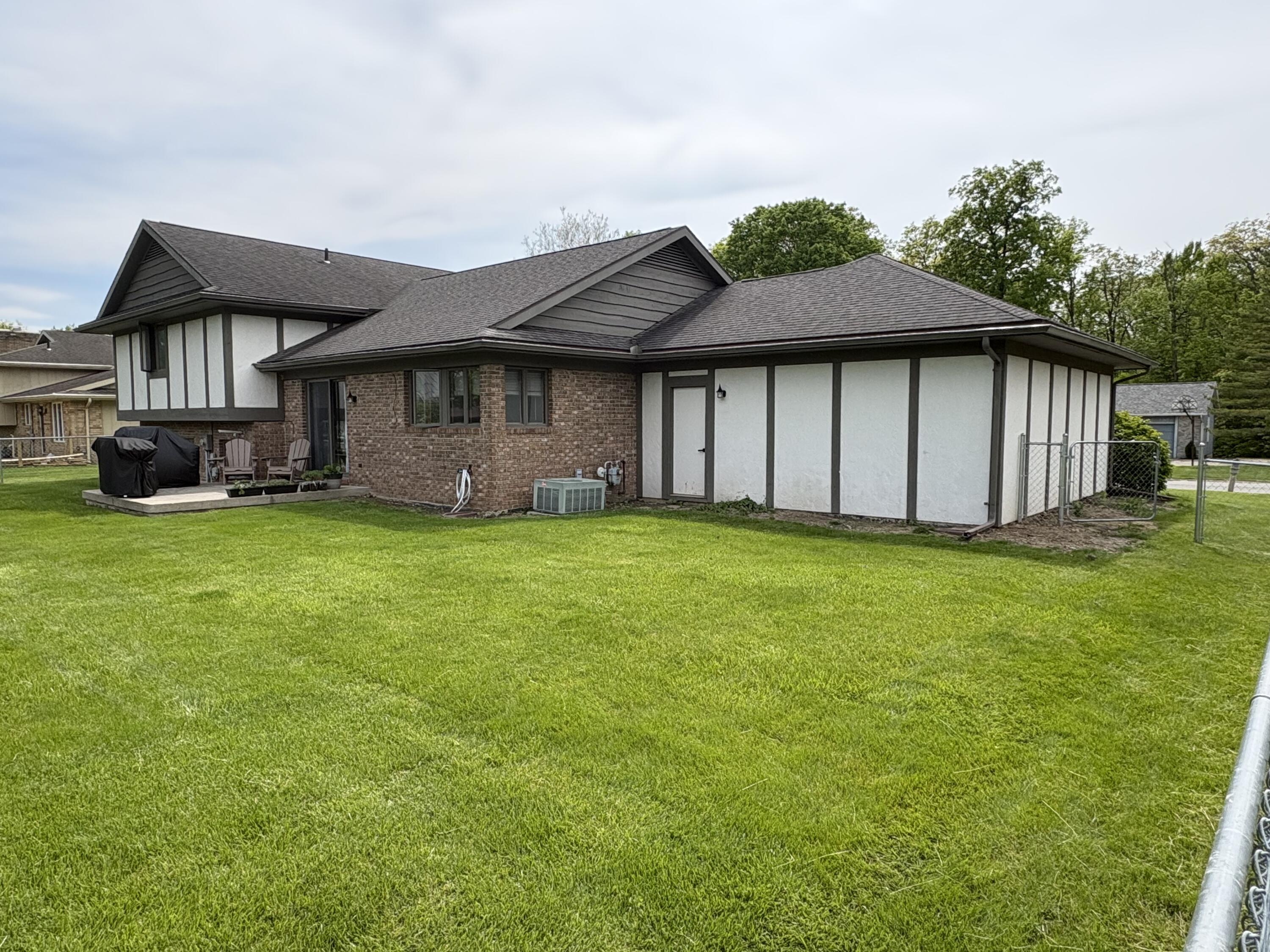 1444 Timberlane Drive, Lima, Ohio 45805