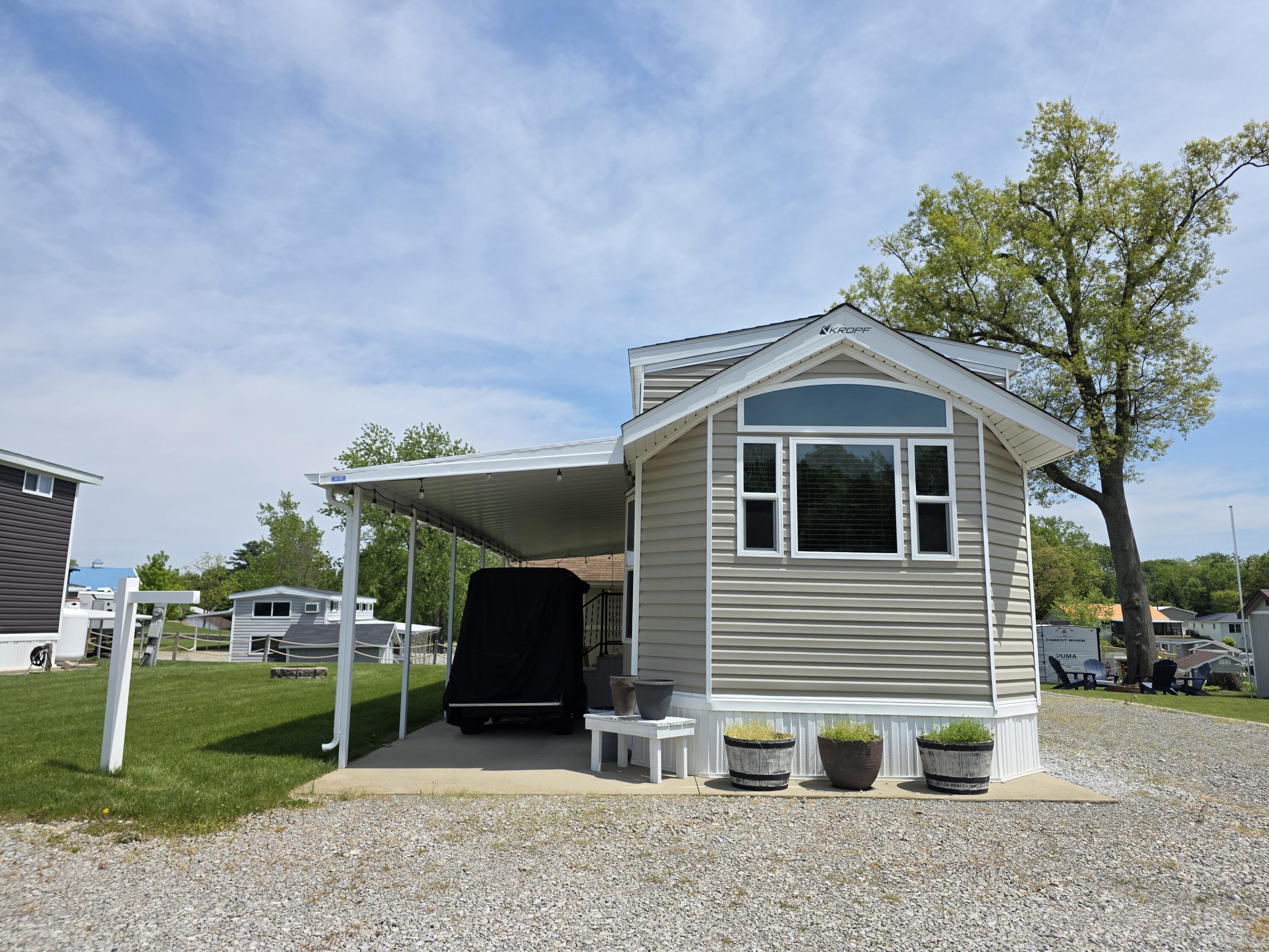 11539 Lake Drive, Lakeview, Ohio 43331