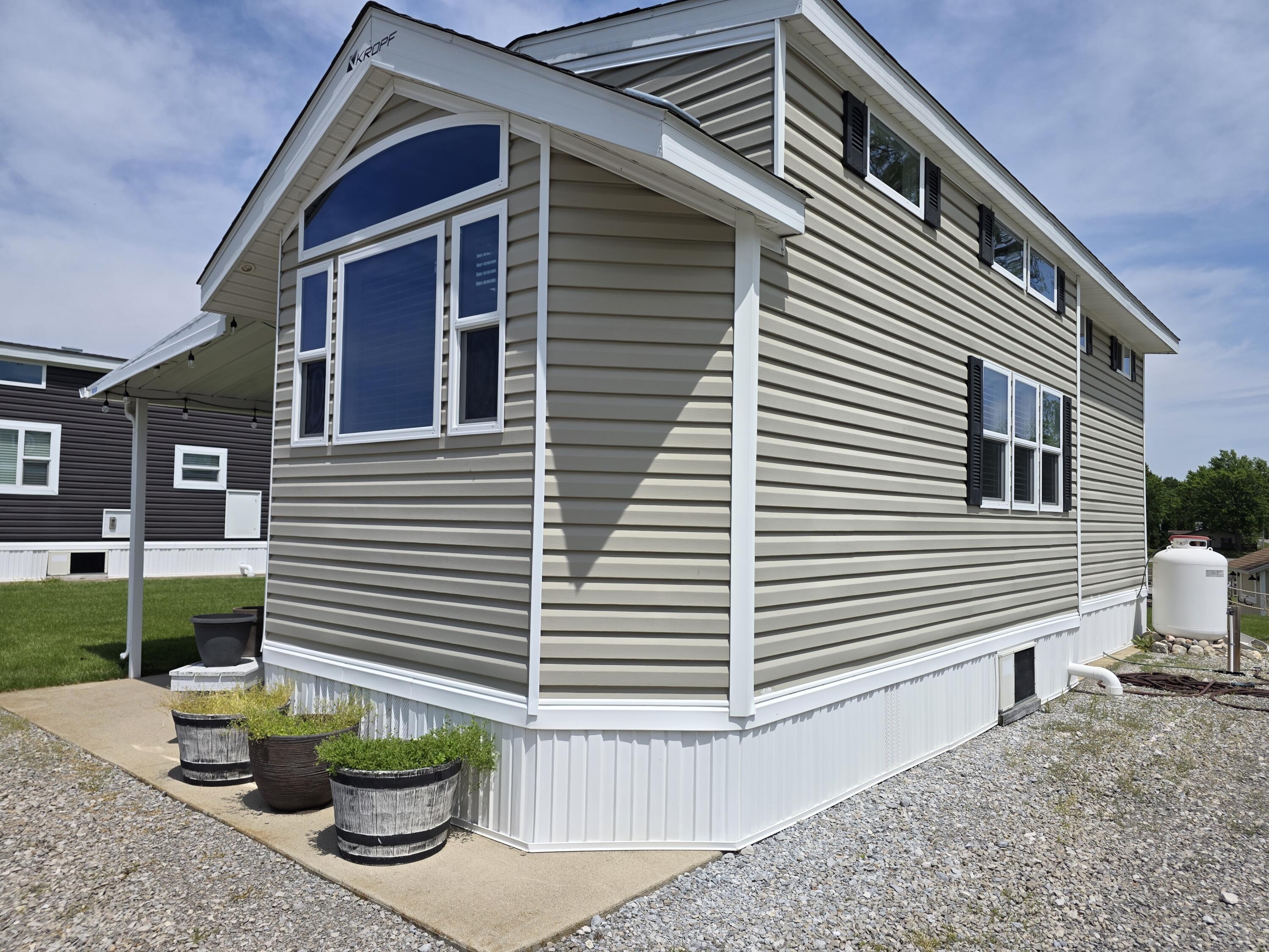 11539 Lake Drive, Lakeview, Ohio 43331