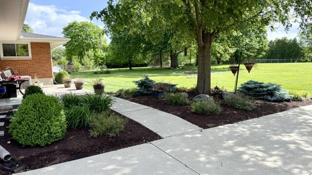 9755 Country Club Road, Piqua, Ohio 45356