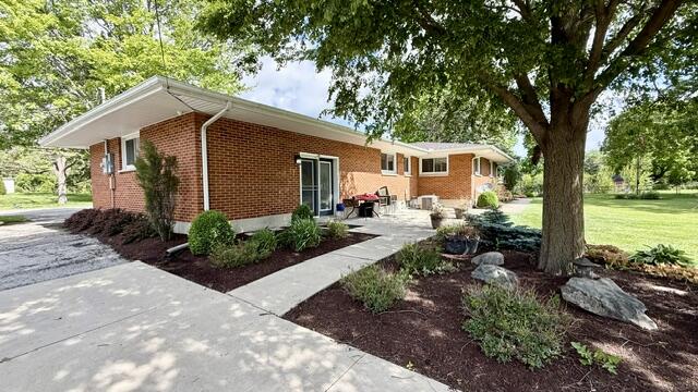 9755 Country Club Road, Piqua, Ohio 45356