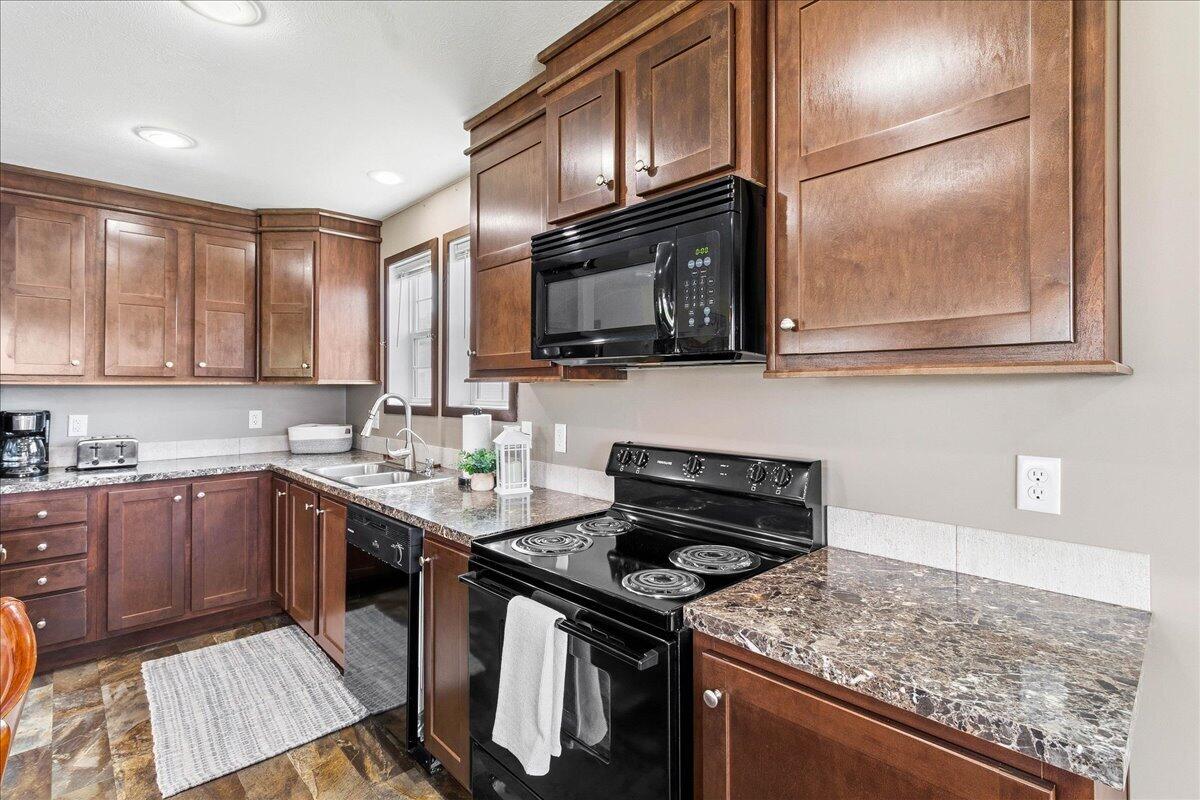11375 Cooper Avenue, Lakeview, Ohio 43331
