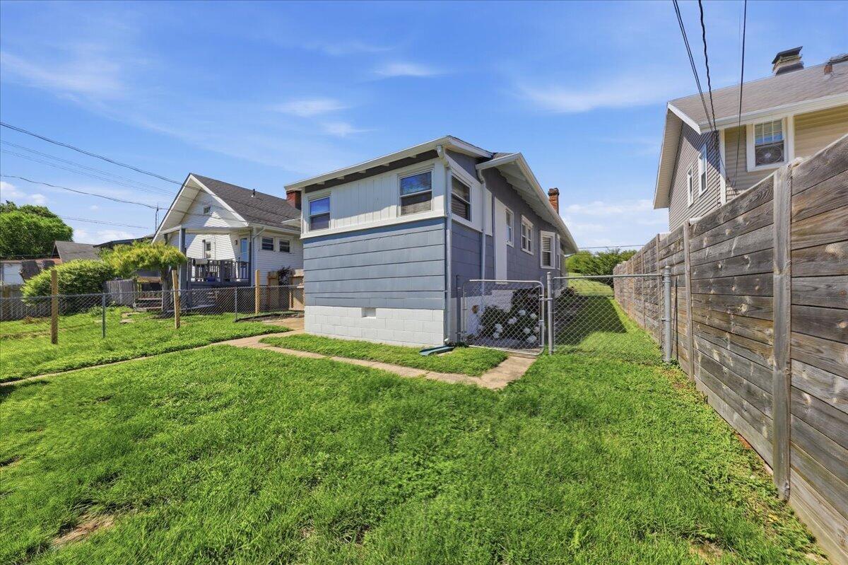 617 Mccreight Avenue, Springfield, Ohio 45503