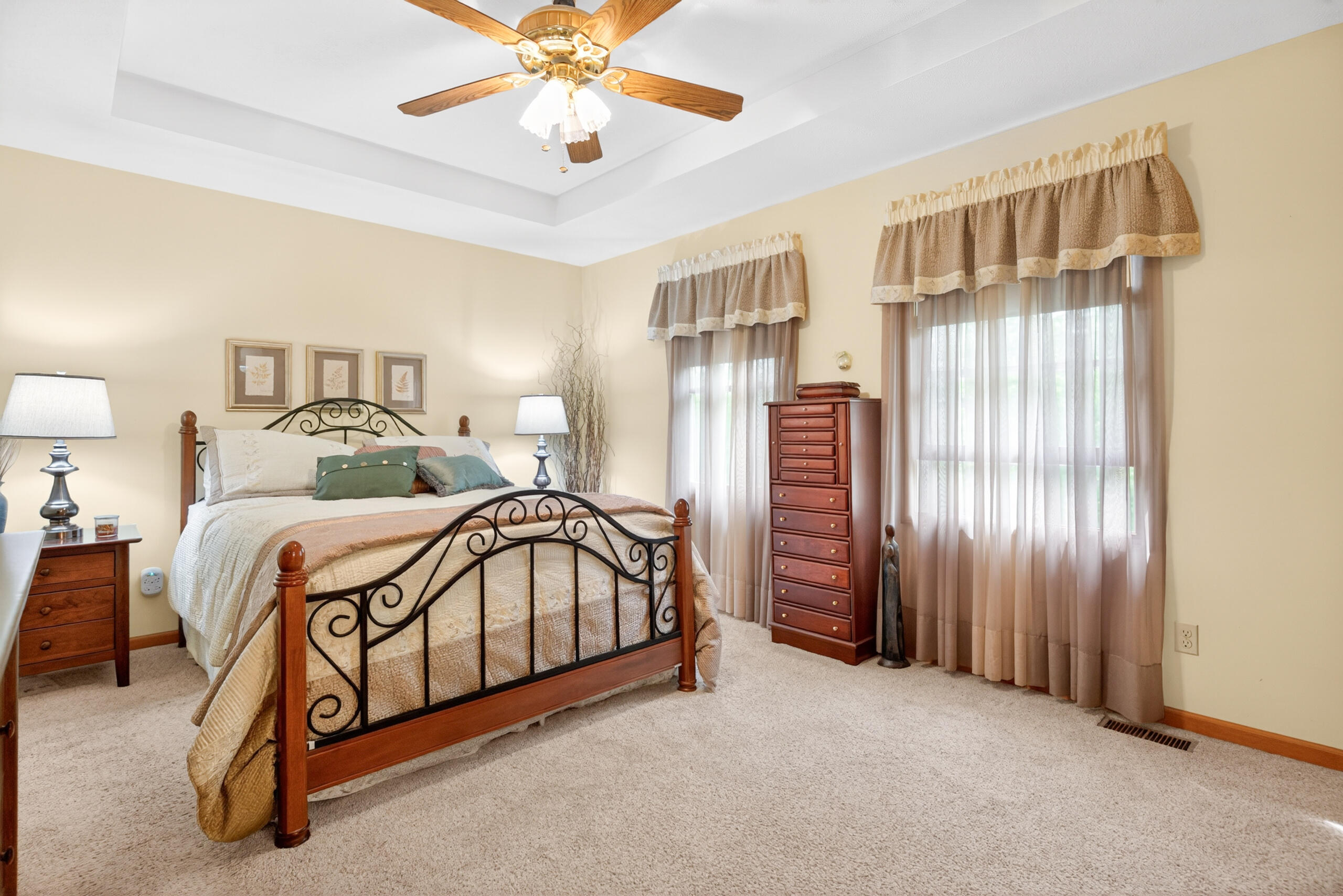 564 Foxcross Drive, Sidney, Ohio 45365