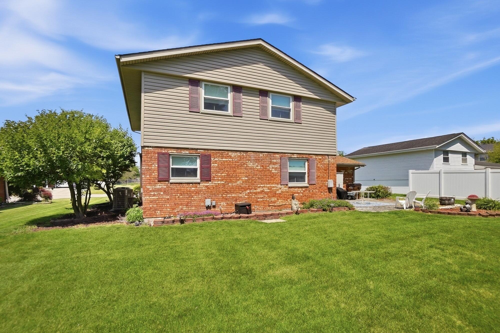 5302 Ottawa Drive, Fairborn, Ohio 45324