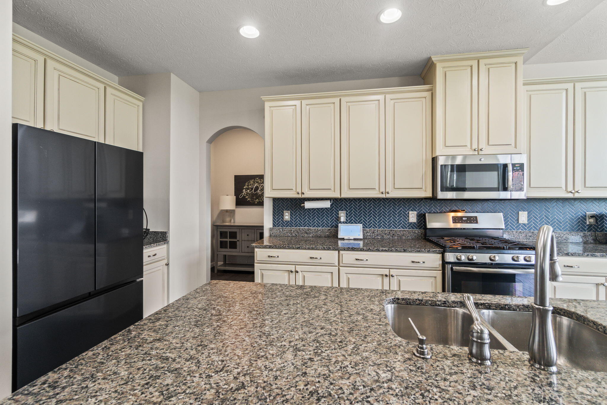 1148 Red Maple Drive, Troy, Ohio 45373
