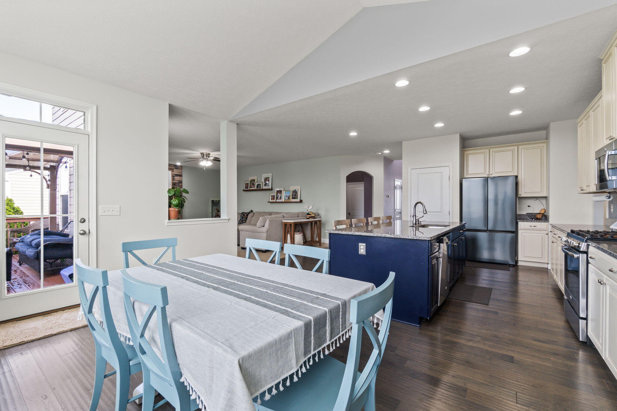 1148 Red Maple Drive, Troy, Ohio 45373