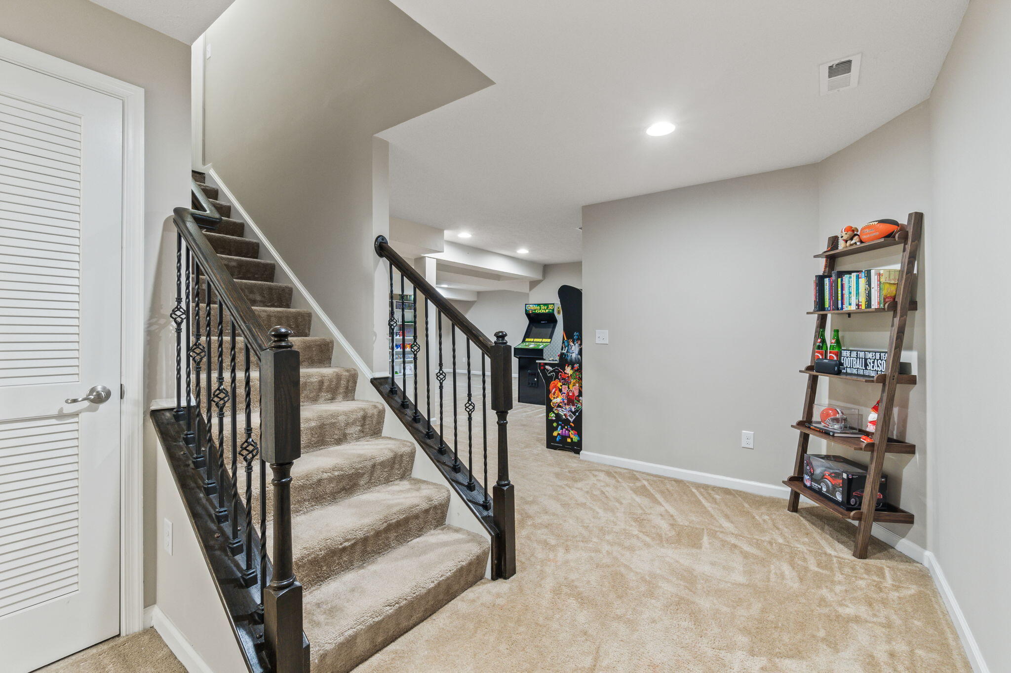 1148 Red Maple Drive, Troy, Ohio 45373
