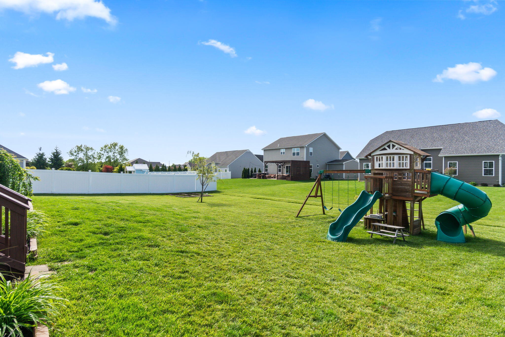 1148 Red Maple Drive, Troy, Ohio 45373