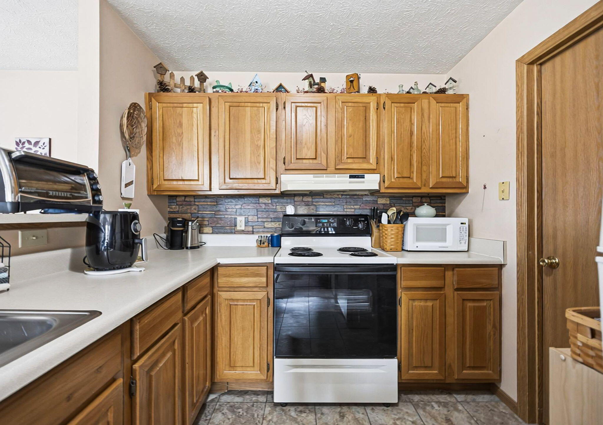 3972 Covington Drive, Springfield, Ohio 45503