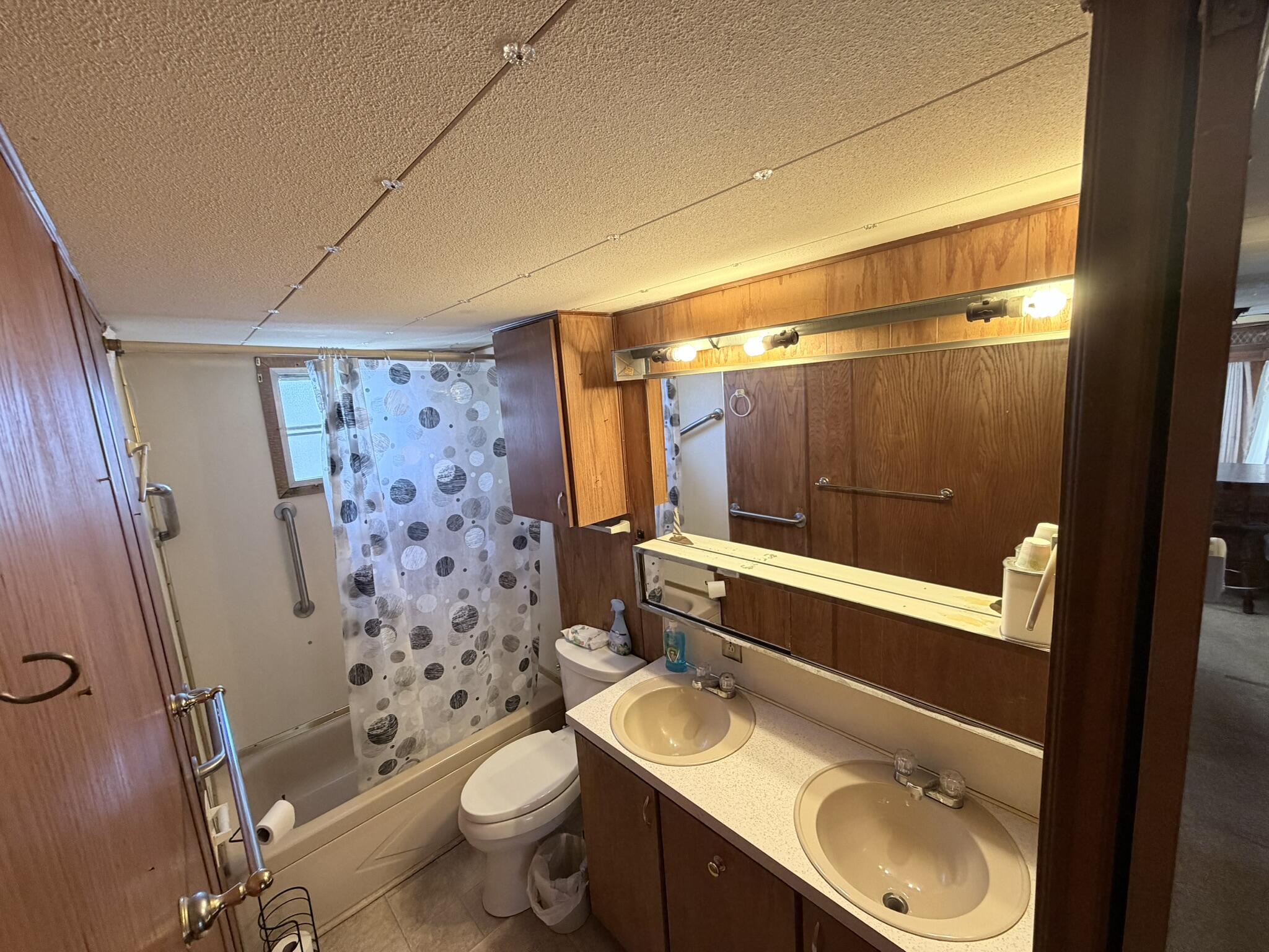 8573 Lake Avenue, Russells Point, Ohio 43348