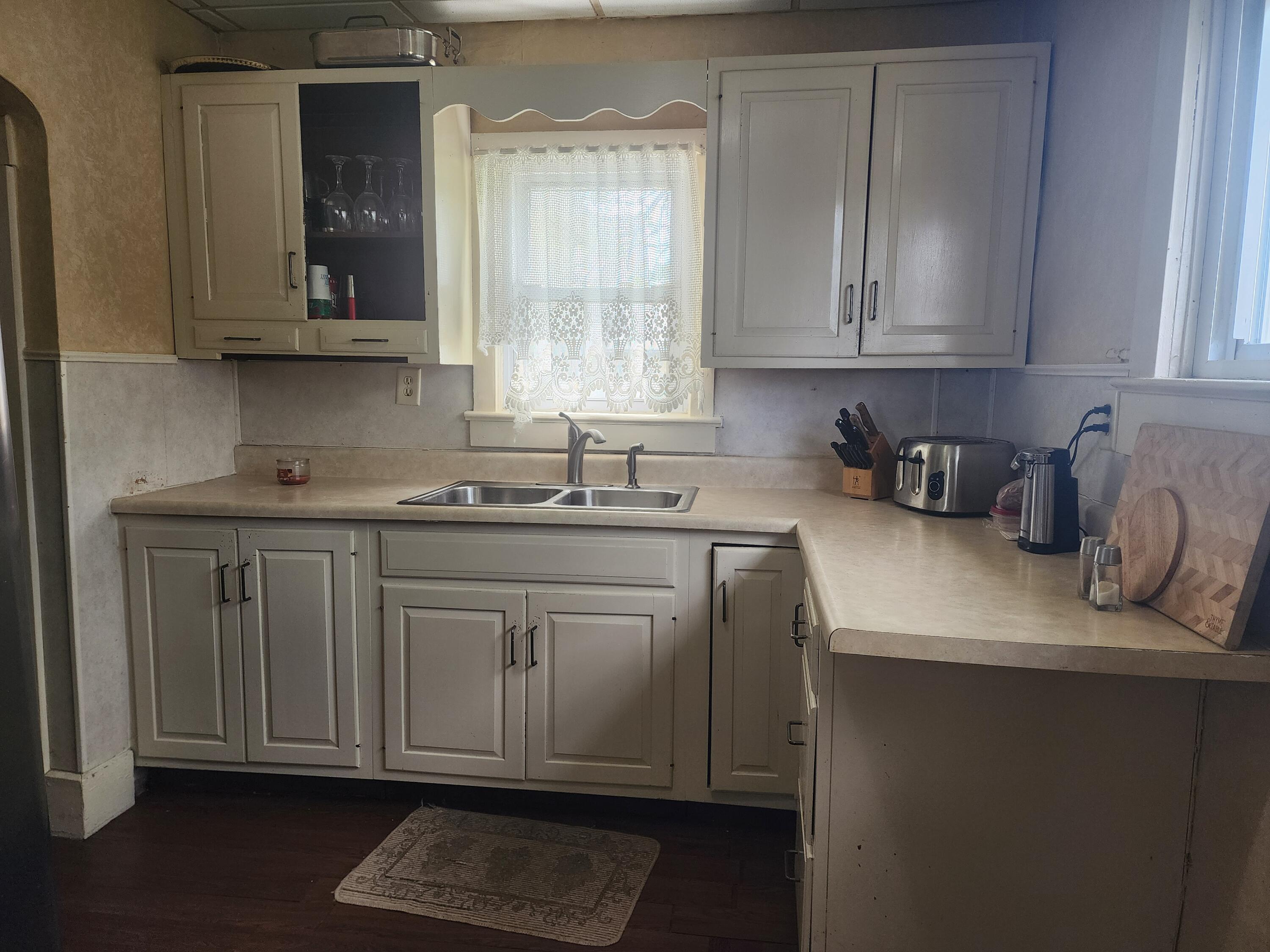 180 Main Street, West Mansfield, Ohio 43358