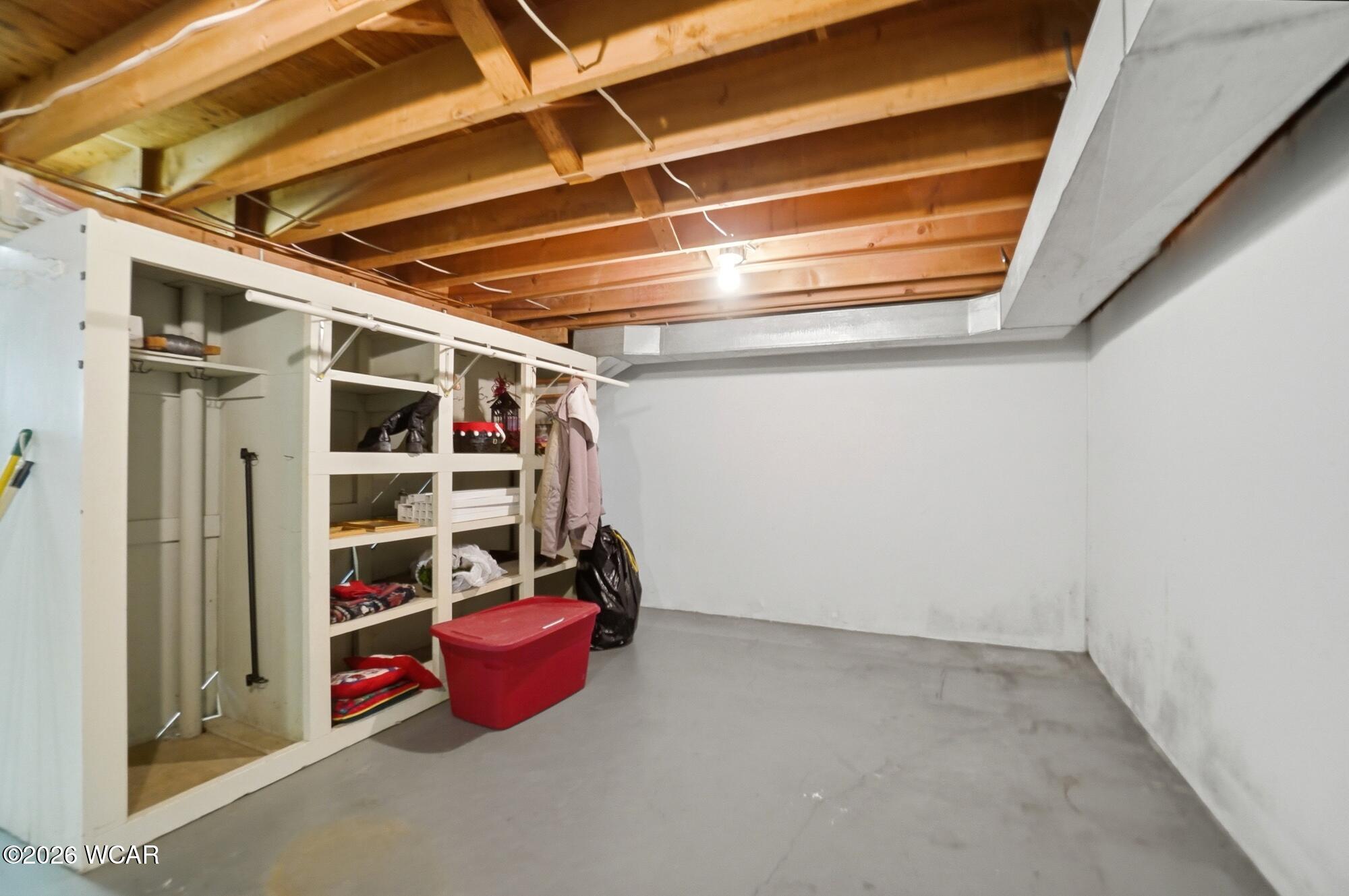 402 Woodlawn Drive, Wapakoneta, Ohio