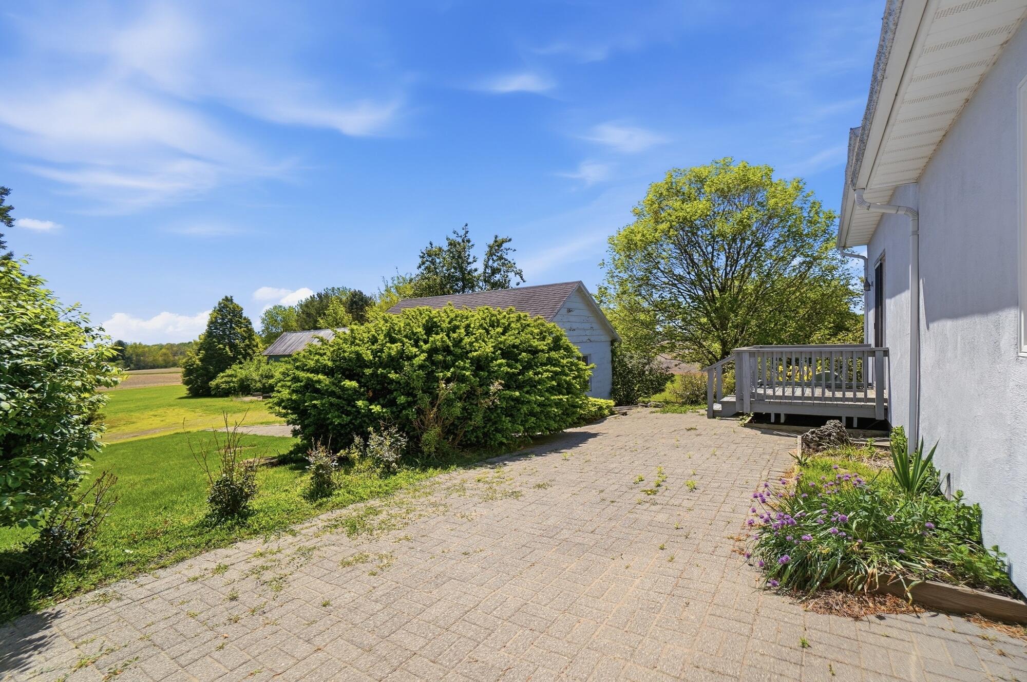 10353 Old Columbus Road, South Vienna, Ohio 45369