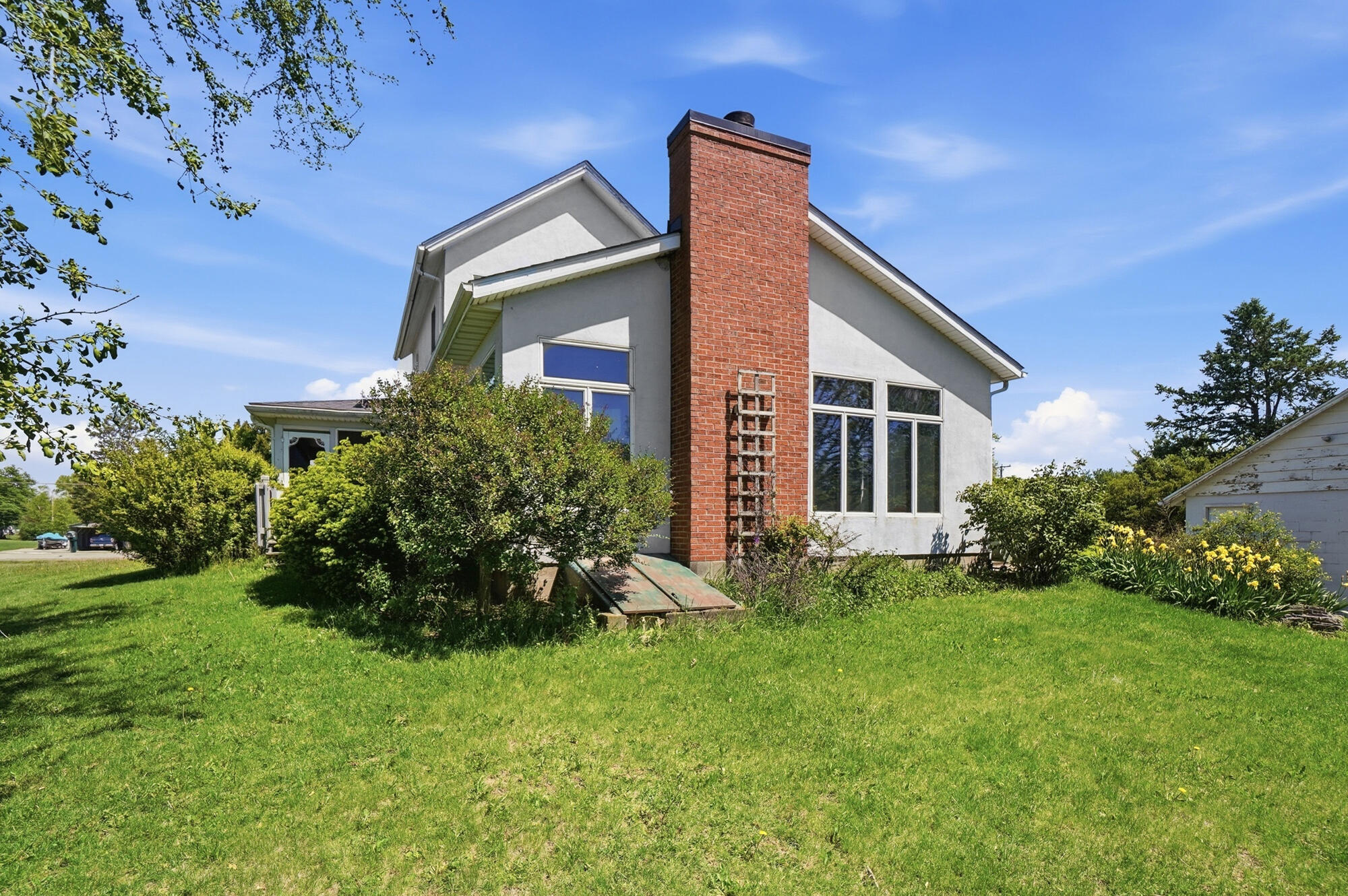 10353 Old Columbus Road, South Vienna, Ohio 45369