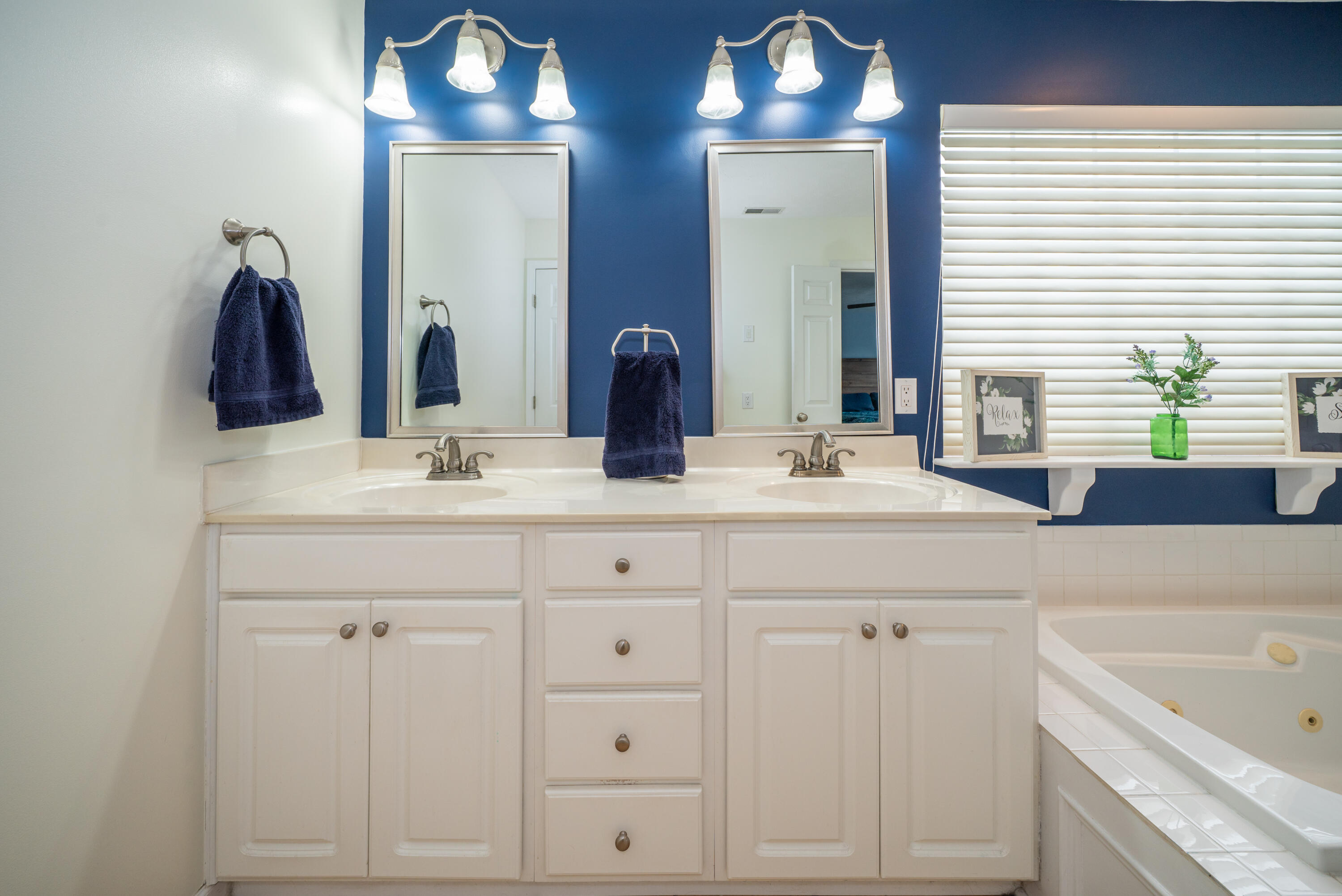 420 Ashbury Farms Drive, Vandalia, Ohio 45377