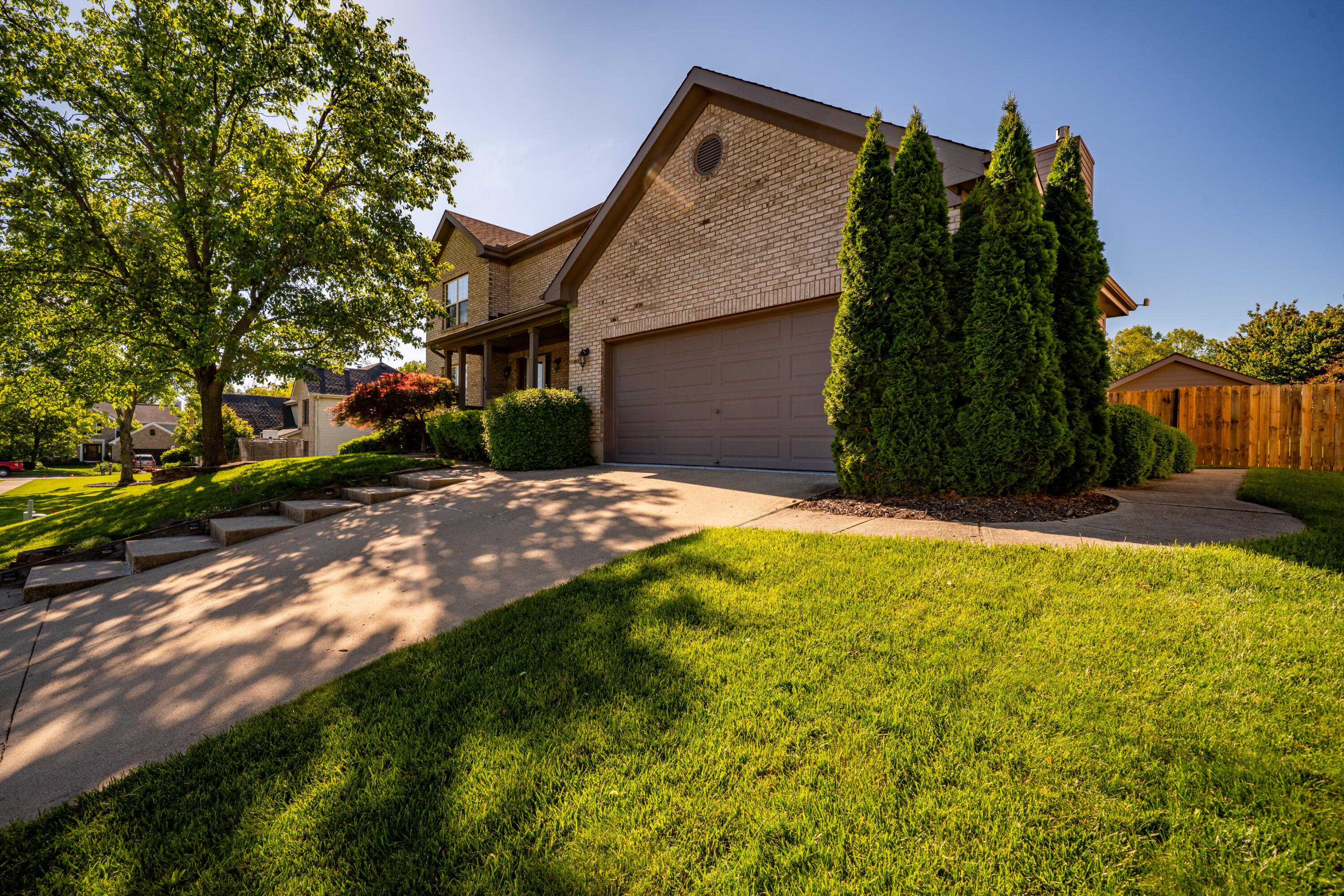 420 Ashbury Farms Drive, Vandalia, Ohio 45377