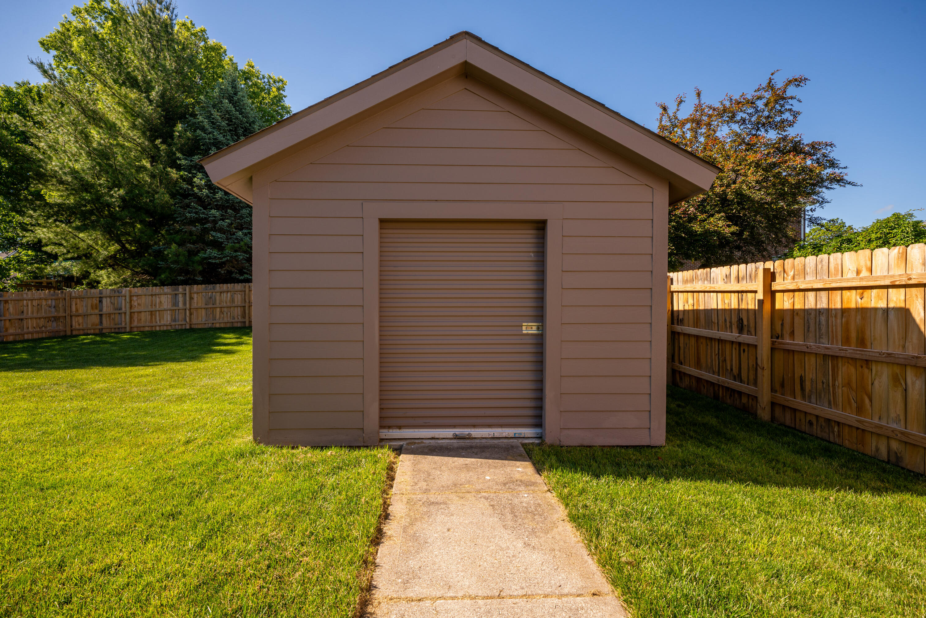 420 Ashbury Farms Drive, Vandalia, Ohio 45377